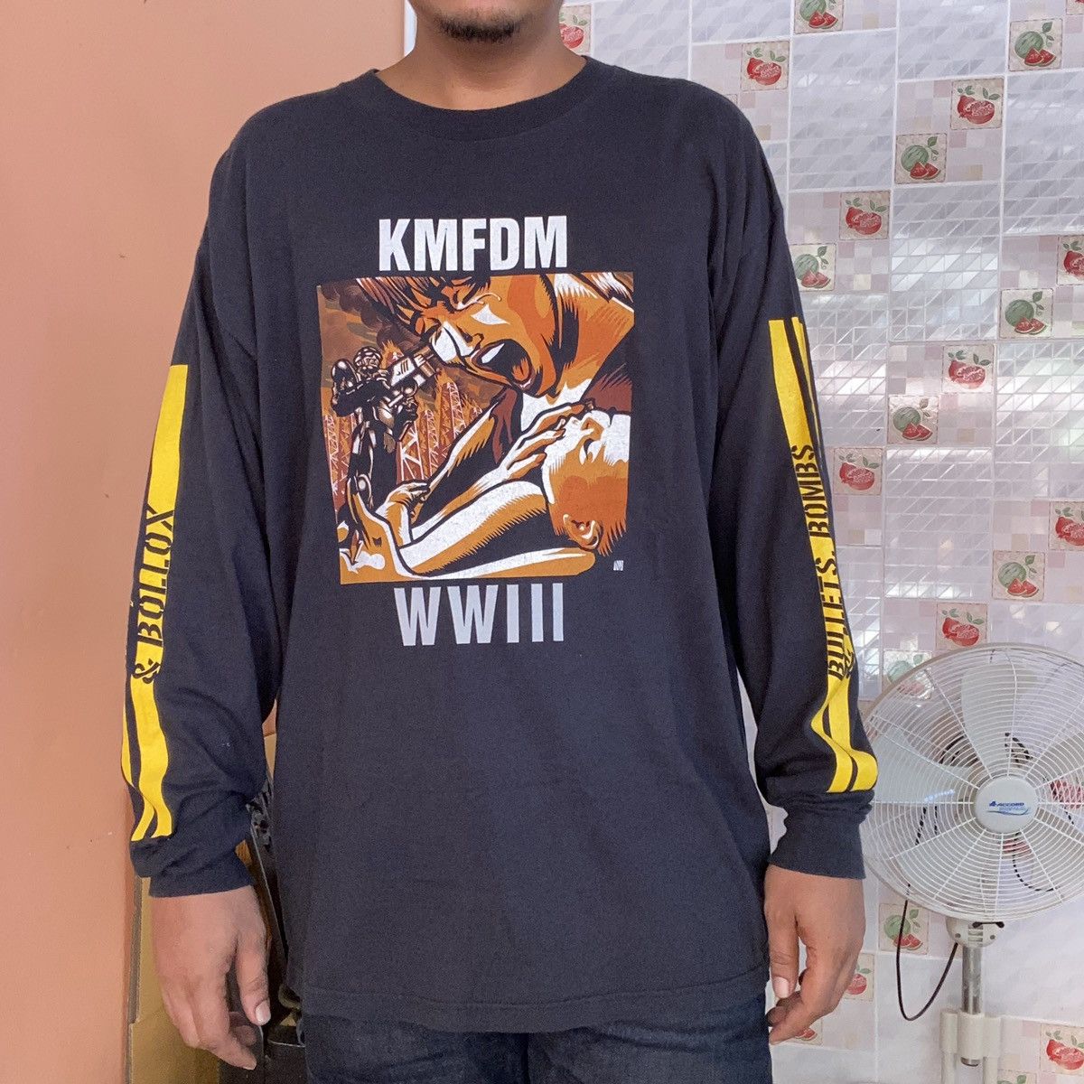 Band Tees × Vintage Vintage 2003 KMFDM - WWIII Size US XL / EU 56 / 4 - 1 Thumbnail