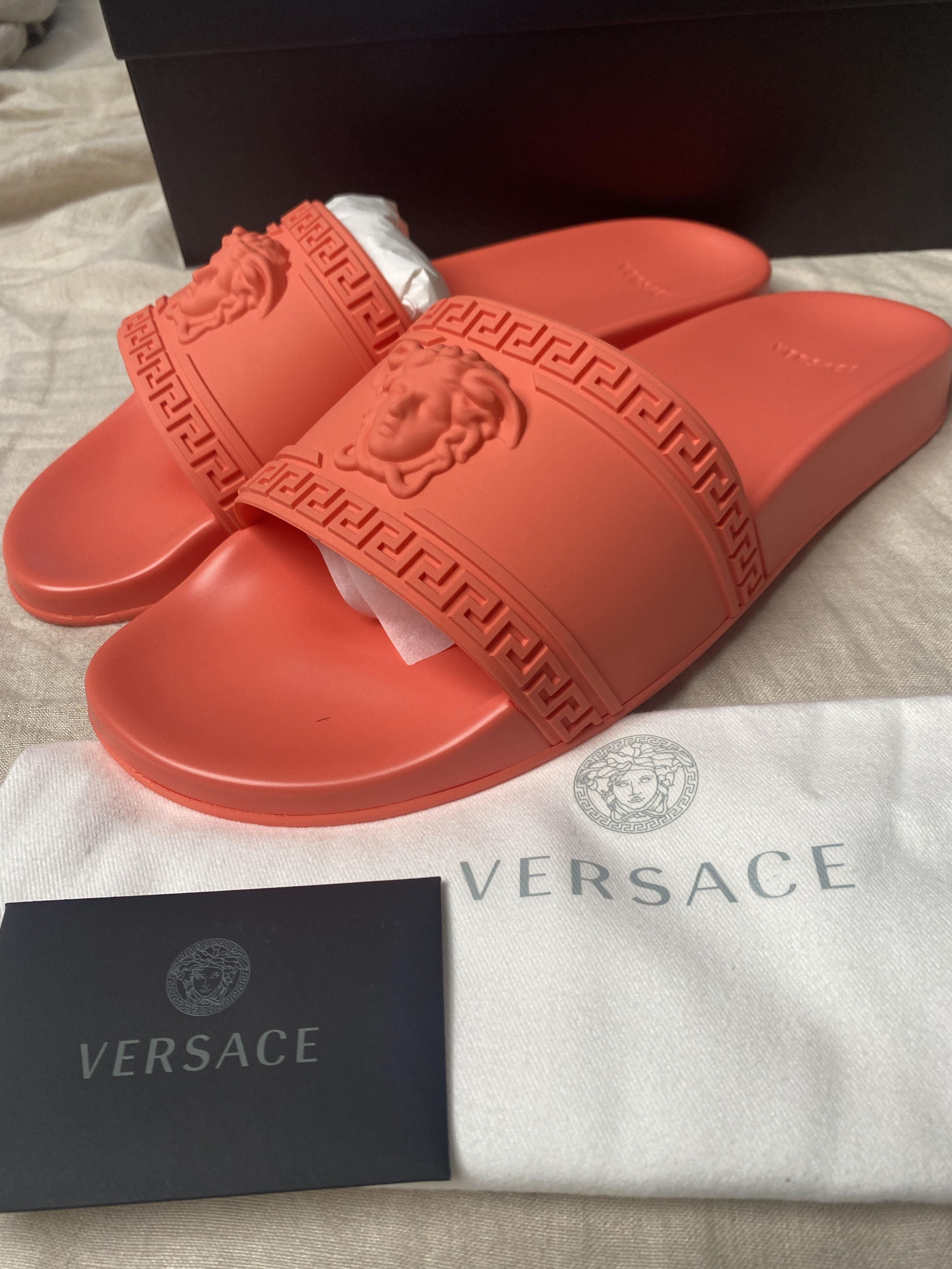 Versace versace medusa bright coral slides pool Size US 12 / EU 45 - 3 Thumbnail