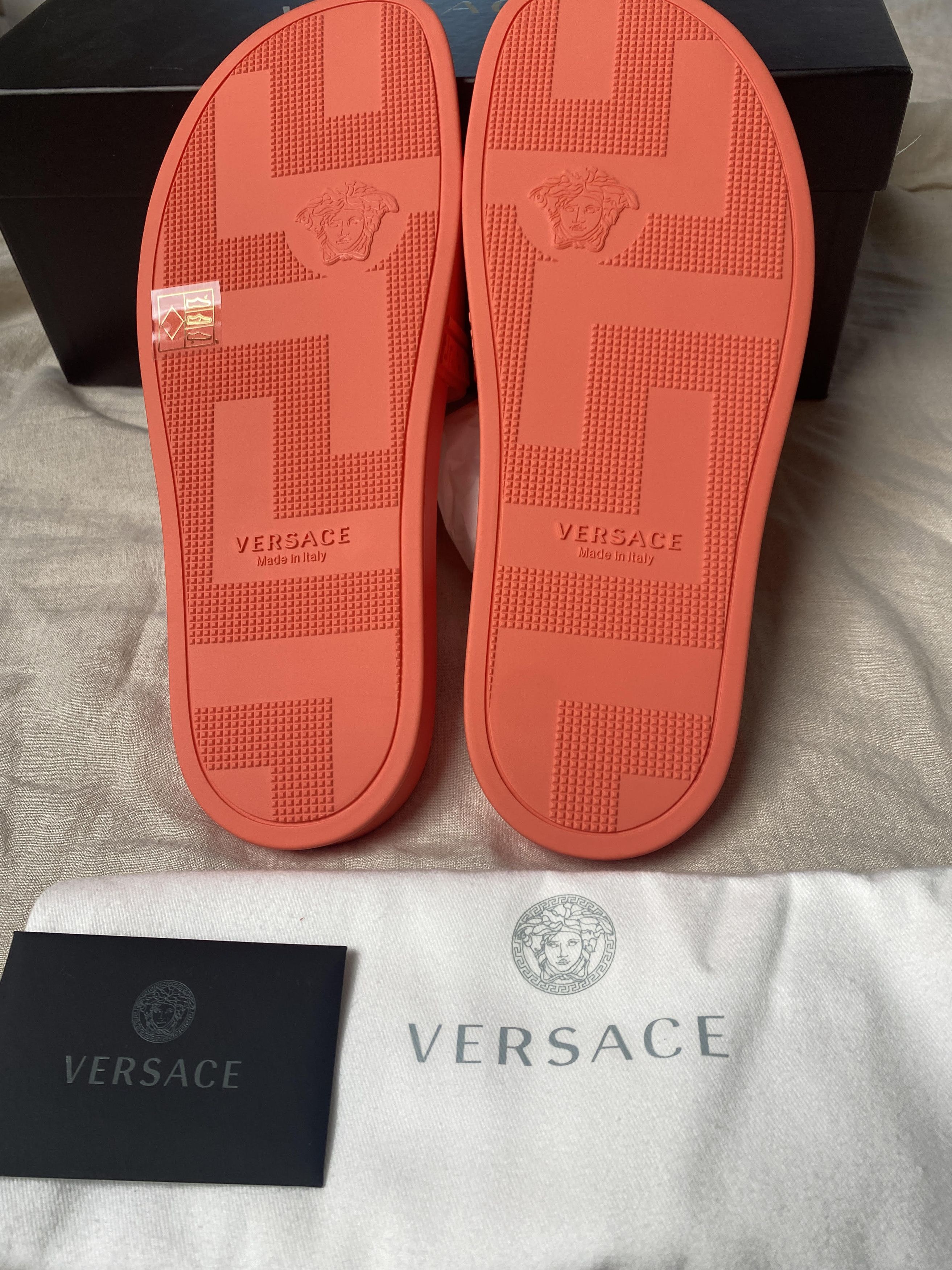 Versace versace medusa bright coral slides pool Size US 12 / EU 45 - 5 Thumbnail