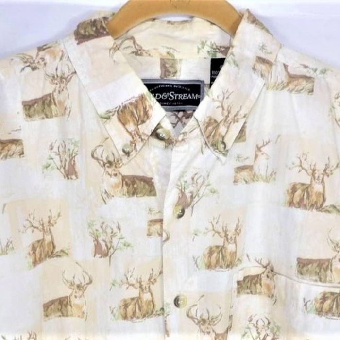 Field And Stream Men's Field and Stream DEER/BUCK Button Down Shirt