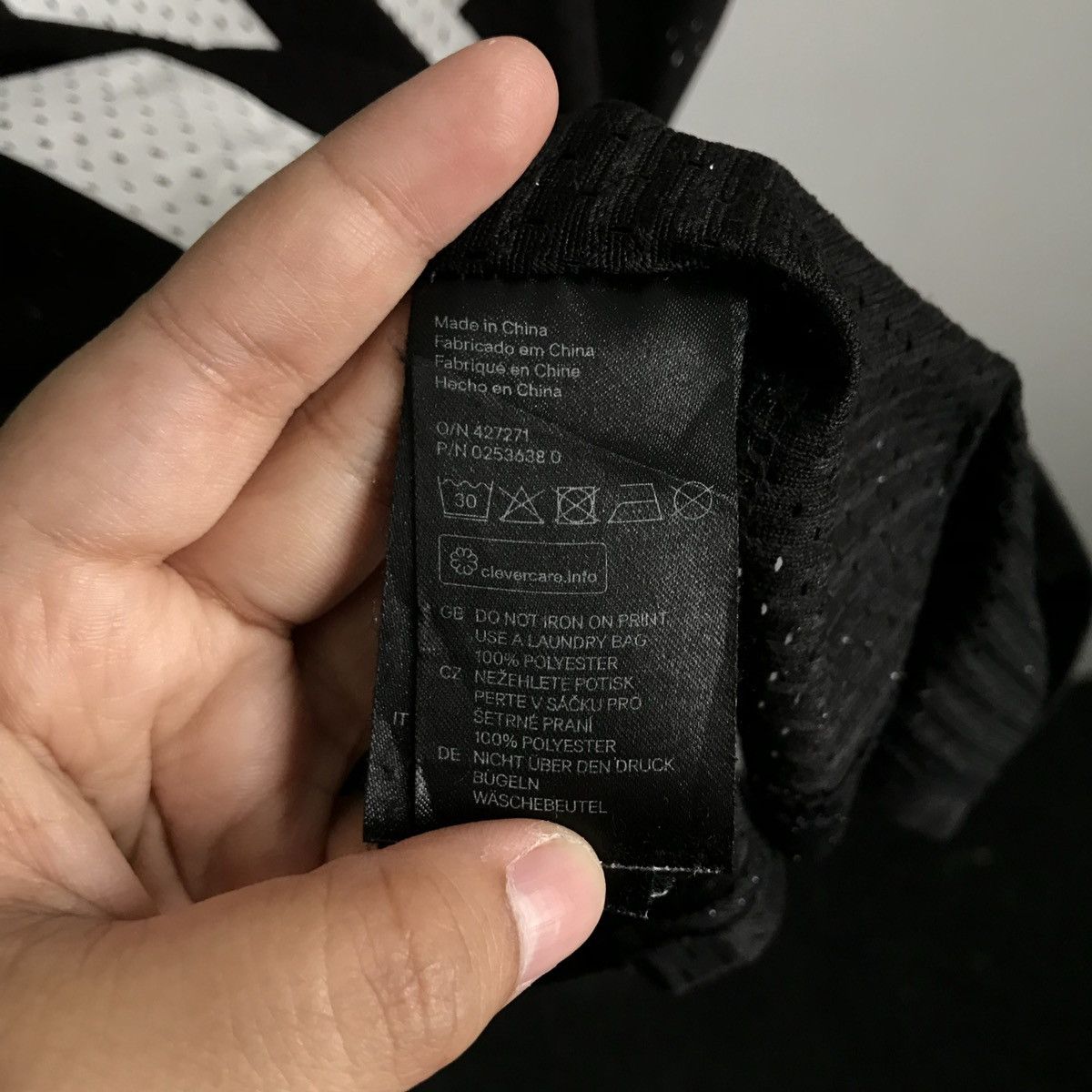 H&M H&M Devided Jersey Size US L / EU 52-54 / 3 - 4 Thumbnail