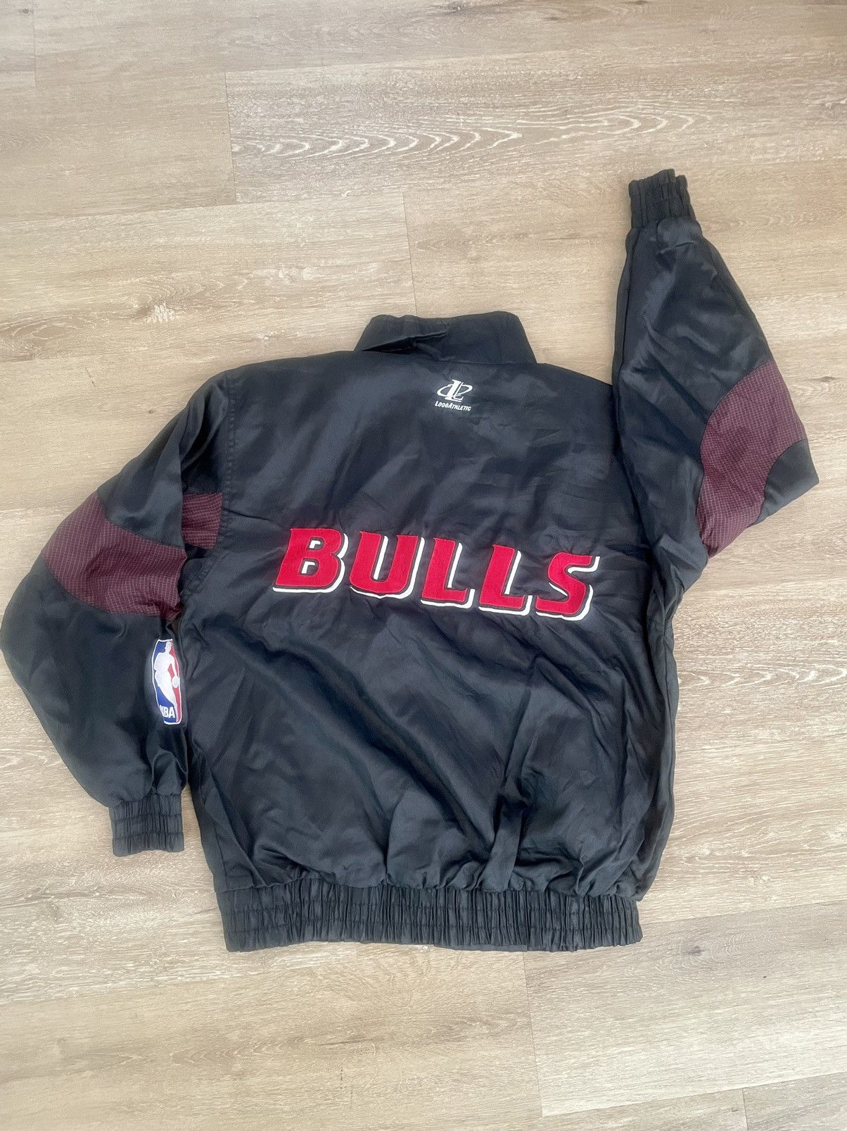 Logo Athletic CHICAGO BULLS x NBA Vintage 2000s Mutli Patch Black Jacket Size US M / EU 48-50 / 2 - 1 Thumbnail