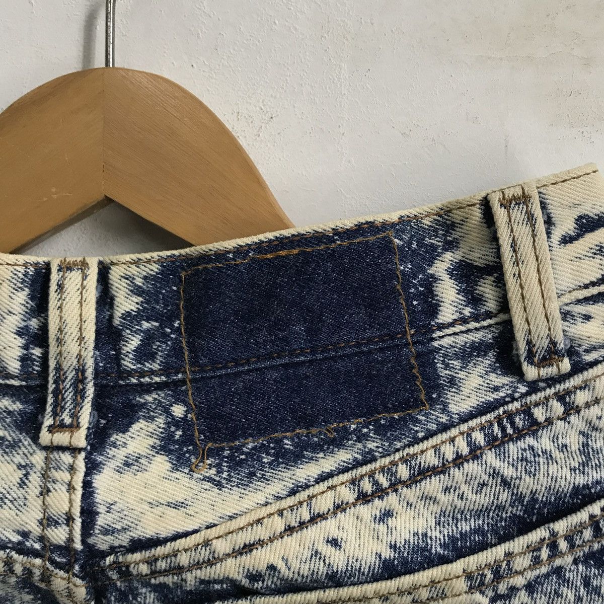 Levi's Vintage 90’s Levis Acid Wash Denim Jeans Size US 26 / EU 42 - 8 Thumbnail