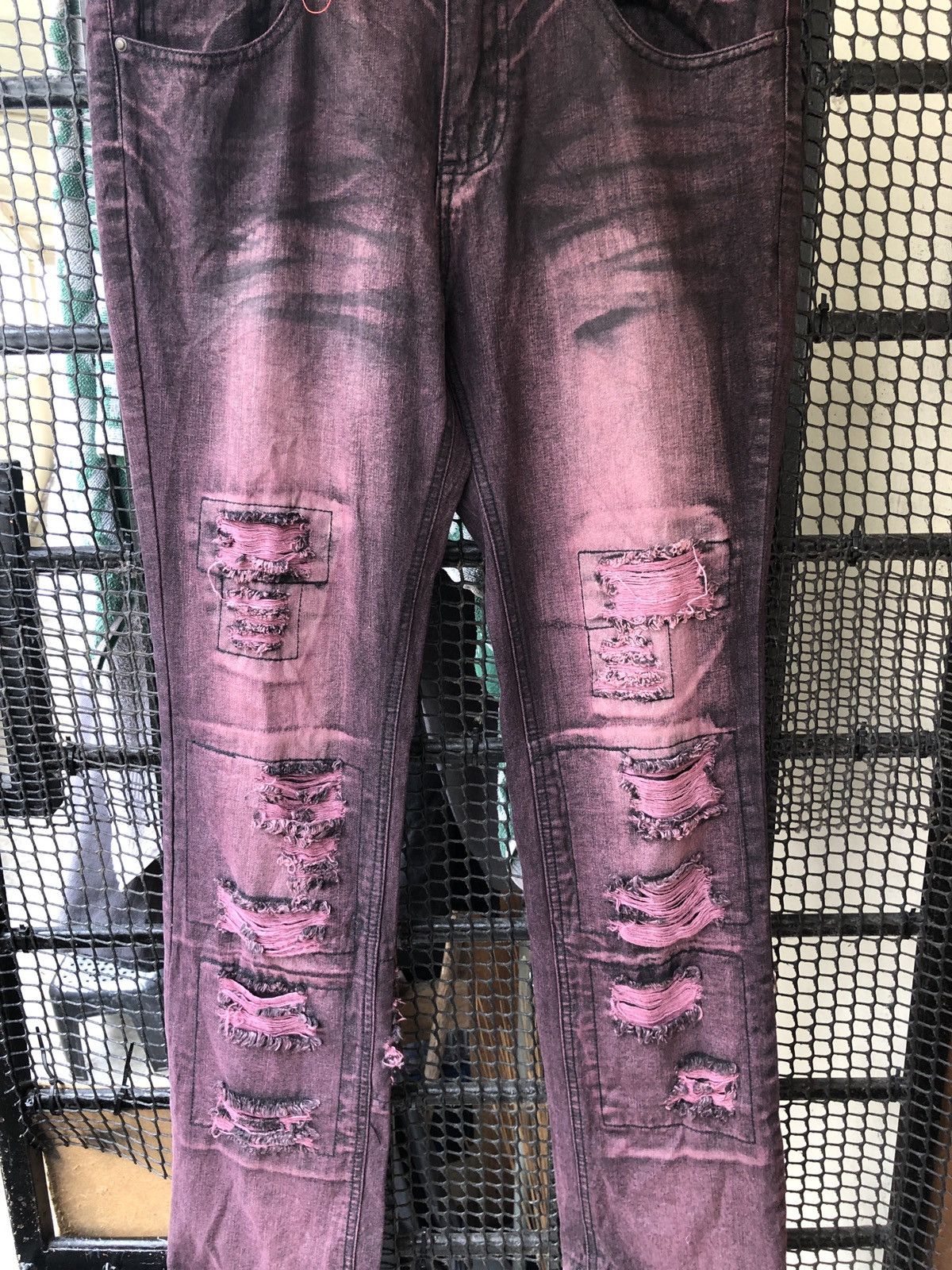 Japanese Brand SAUCY COOL DISTRESSED STACK DENIM JEANS Size US 32 / EU 48 - 2 Thumbnail