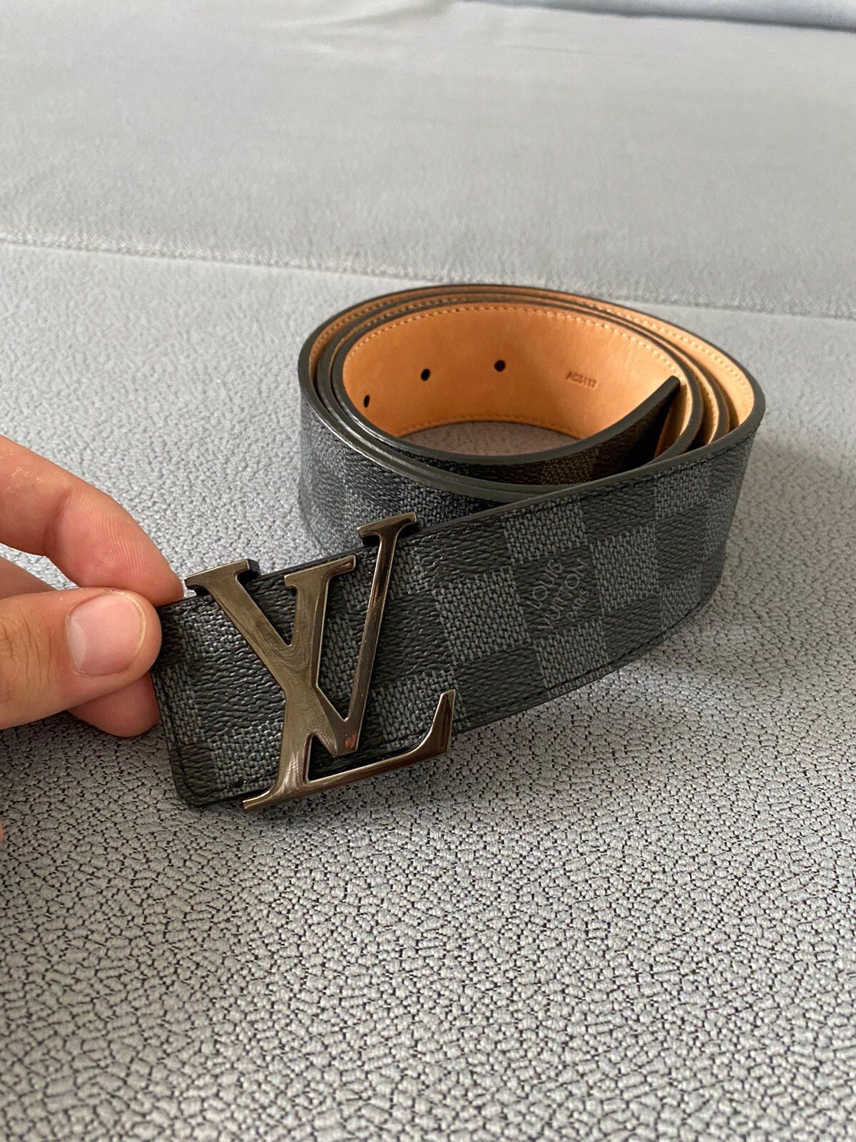 LV Initials 40mm Reversible Belt - Luxury Belts - Accessories, Men M8394T