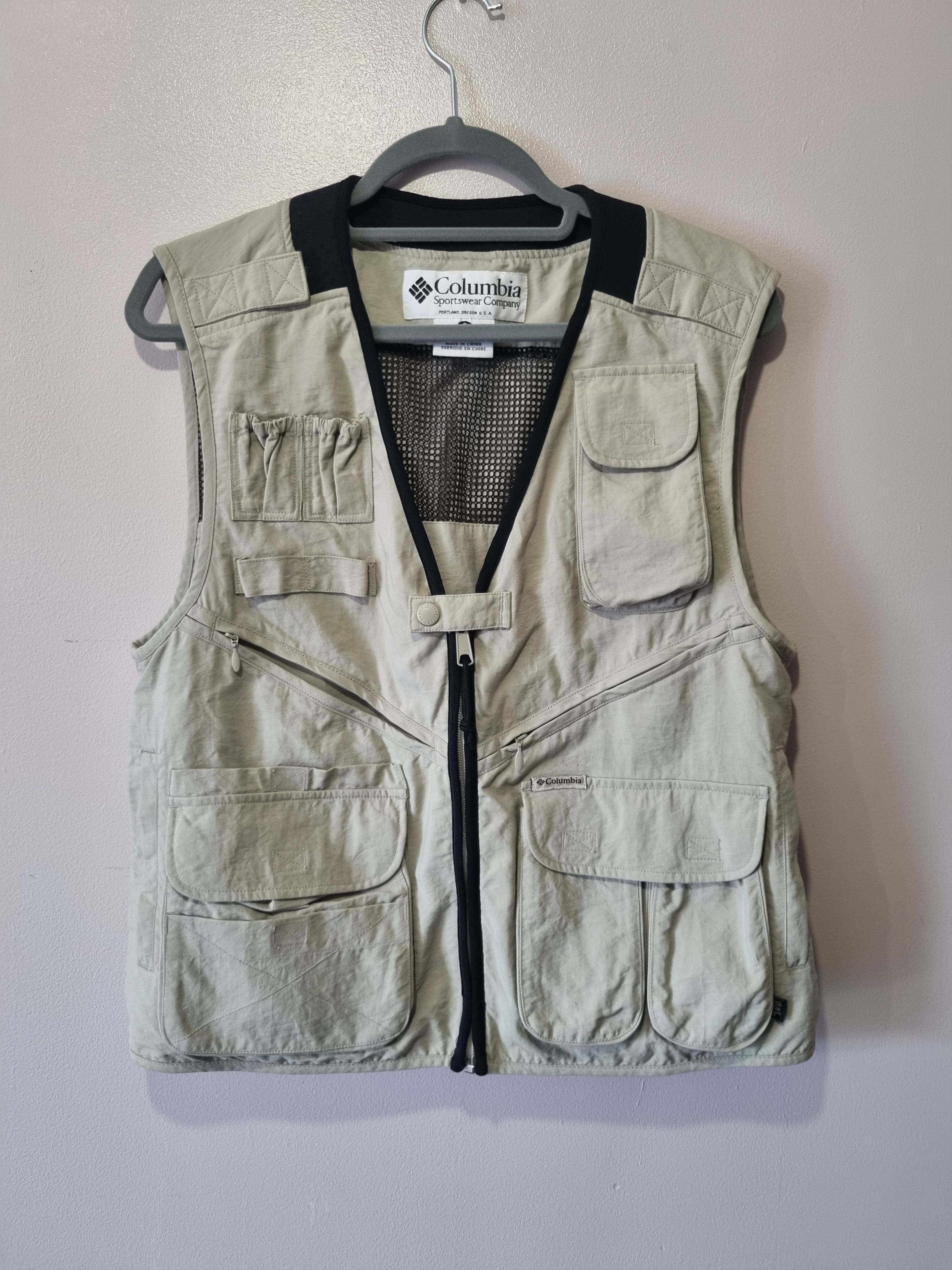 Columbia Columbia Sportswear Vintage Vest Light Khaki Size US S / EU 44-46 / 1 - 1 Thumbnail