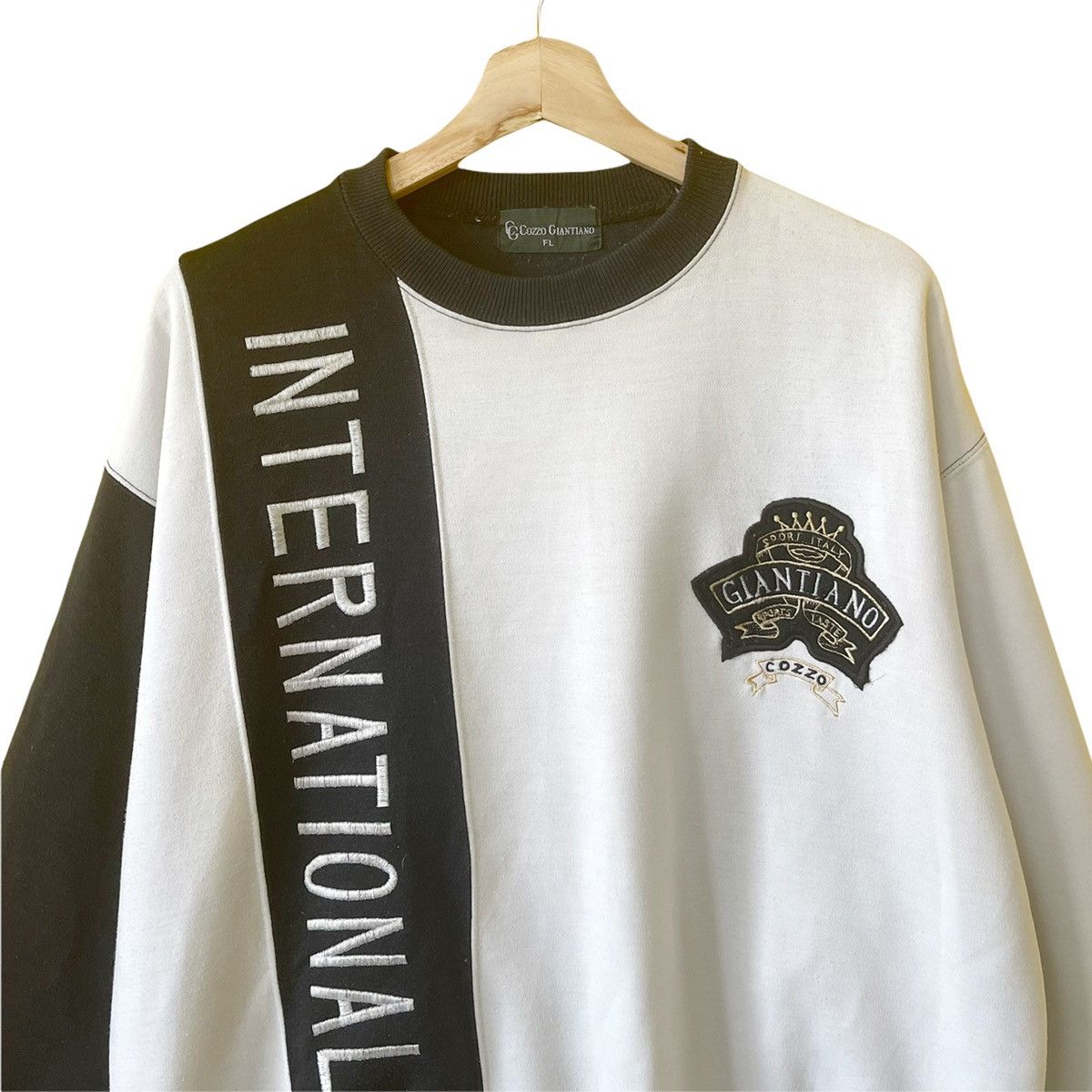 Designer Vintage Cozzo Giantiano Big Logo Crewneck Sweatshirt Size L Size US M / EU 48-50 / 2 - 5 Thumbnail