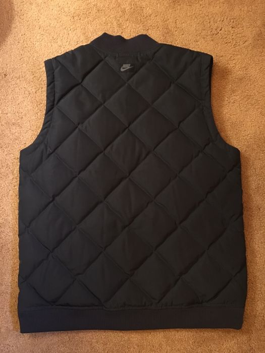 Nike downtown store 550 vest