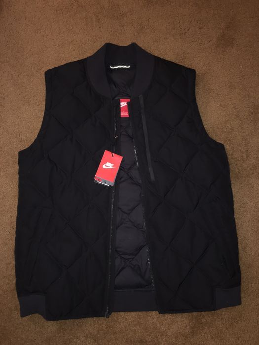 Nike downtown store 550 vest