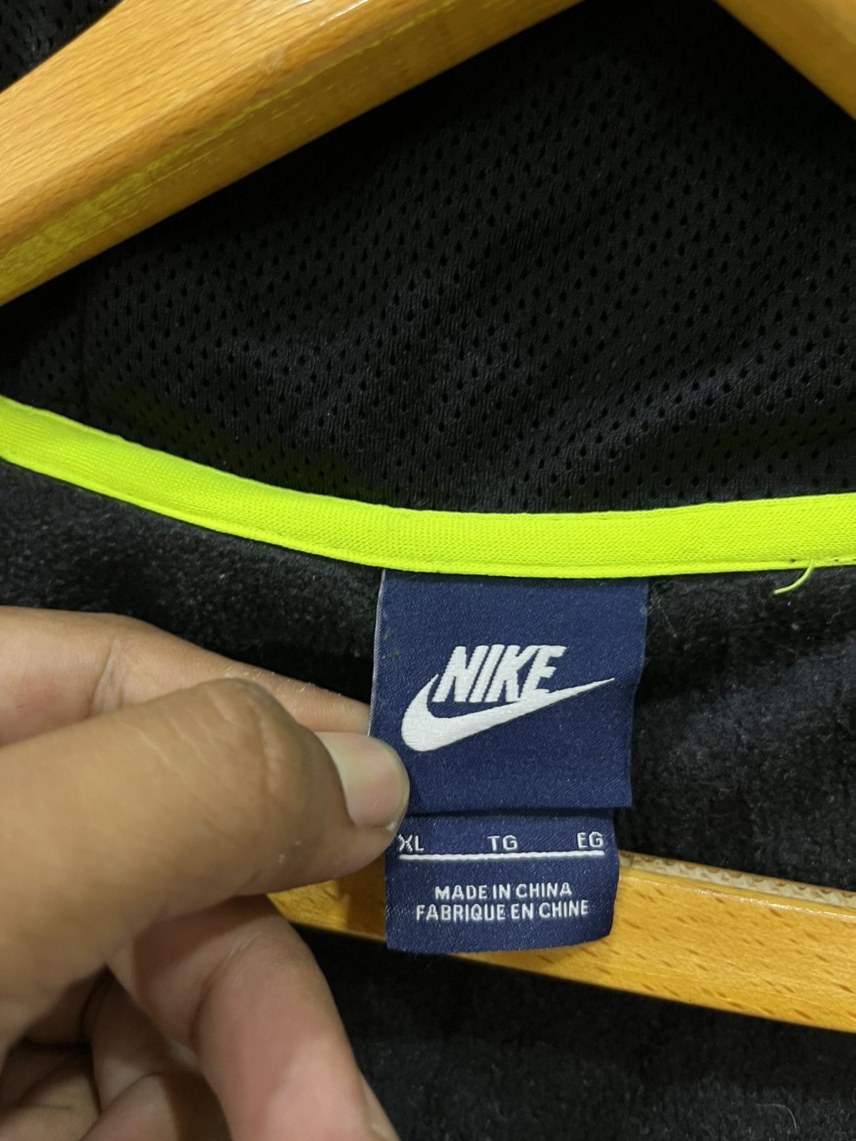 Nike (ii). NIKE HOODIE JACKET Size US M / EU 48-50 / 2 - 6 Thumbnail