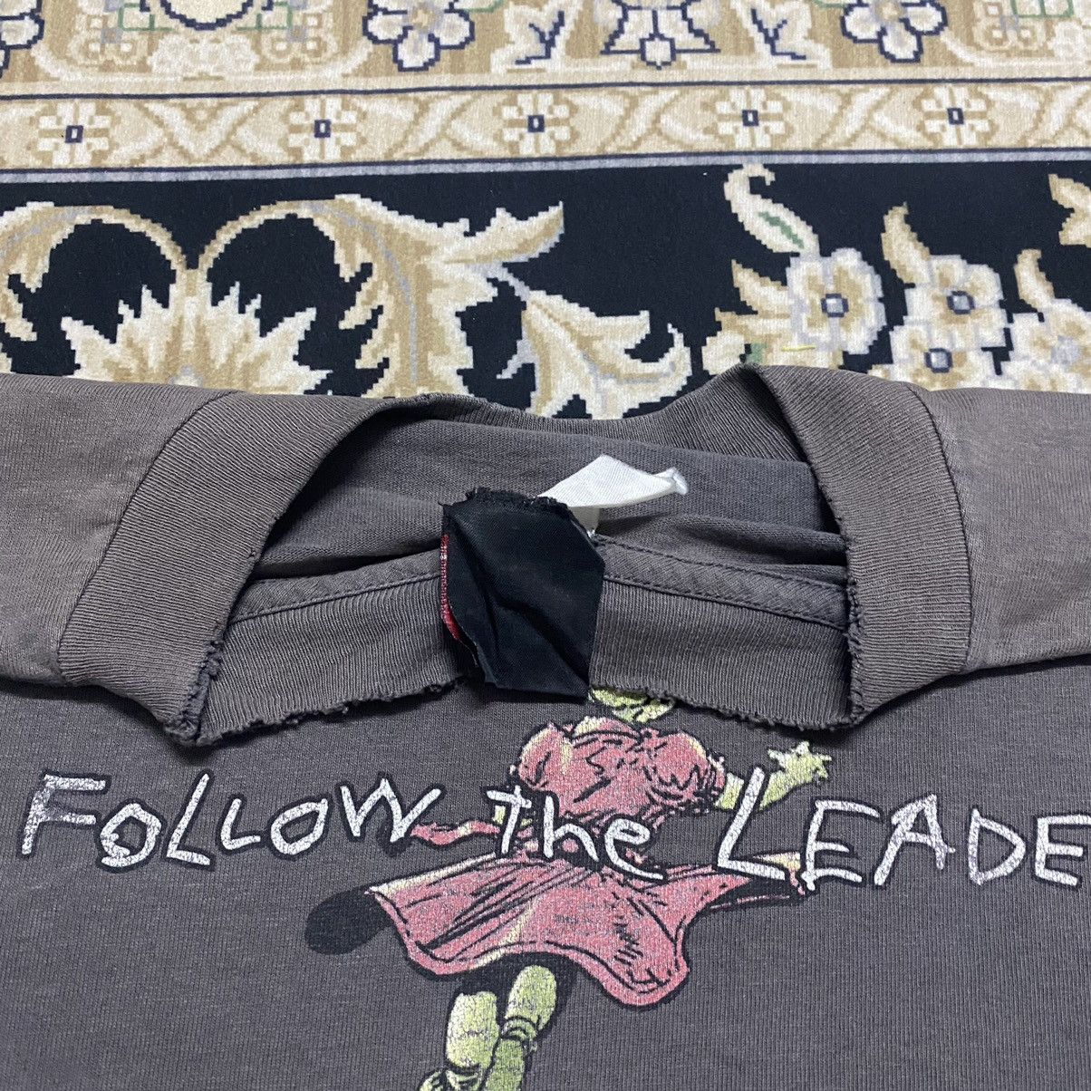 Band Tees ©️1998 KORN Shirt Distressed 'Follow The Leader Size US L / EU 52-54 / 3 - 16 Thumbnail