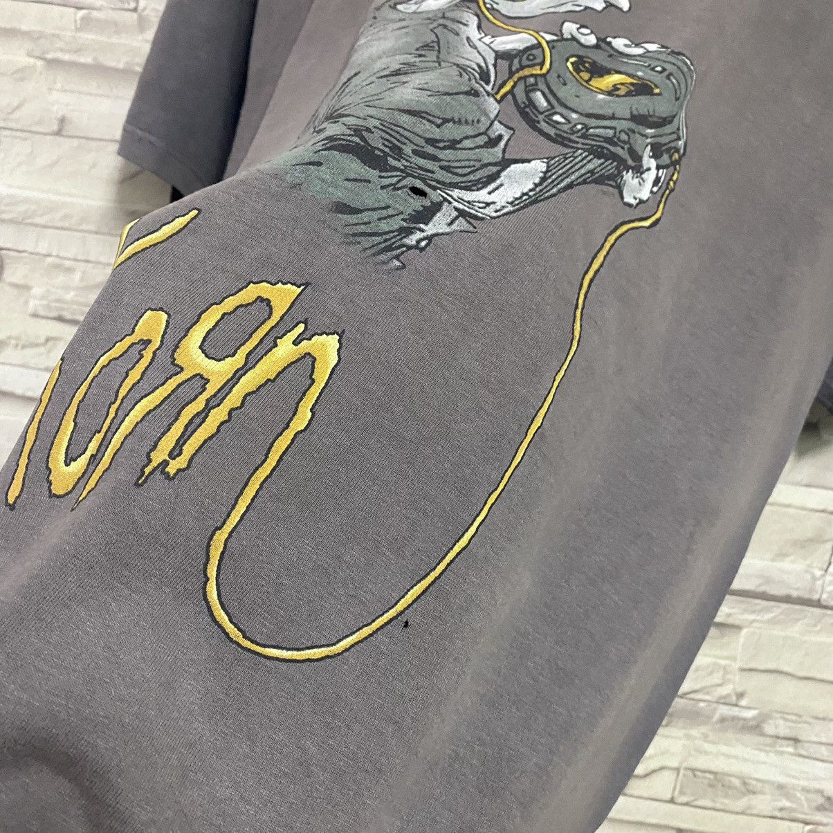 Band Tees ©️1998 KORN Shirt Distressed 'Follow The Leader Size US L / EU 52-54 / 3 - 21 Thumbnail