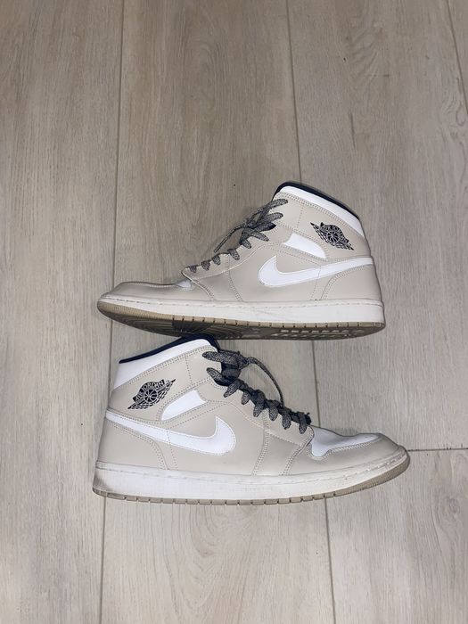 nike auto lacing basketball shoes