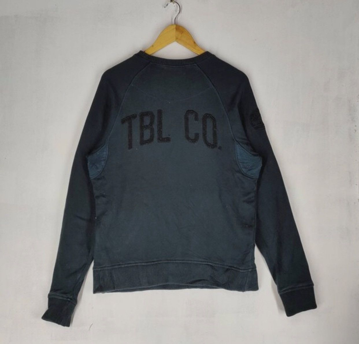 Timberland Rare! TIMBERLAND Big Embroidery Logo on Sleeve Sweatshirt Size US M / EU 48-50 / 2 - 6 Thumbnail