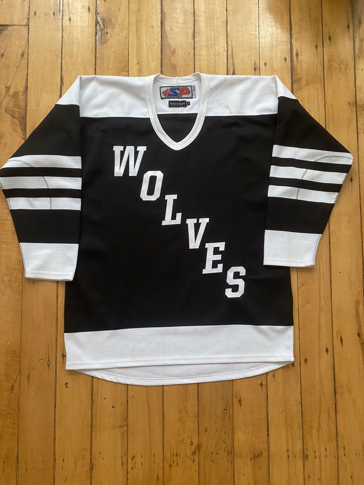 WOLVES HOCKEY JERSEY