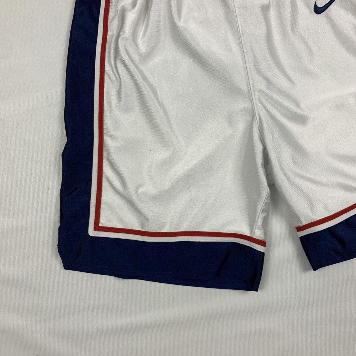 Nike Vintage Nike Short Pants Size US 30 / EU 46 - 4 Thumbnail