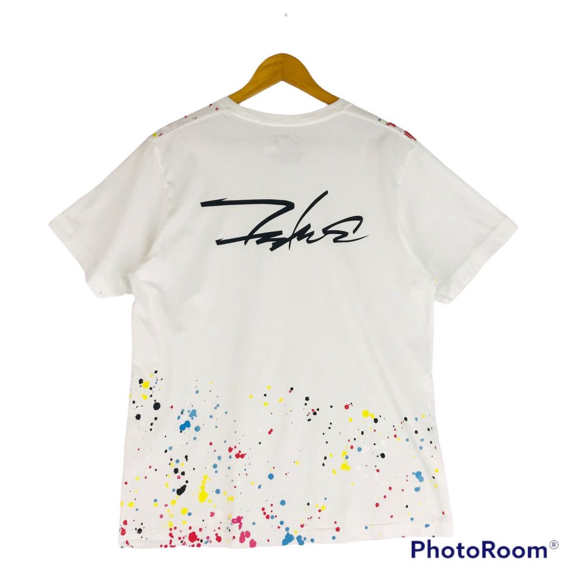 Fatura x Uniqlo painted art Tshirt