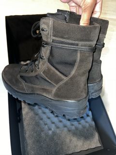 Season 4 clearance yeezy boots