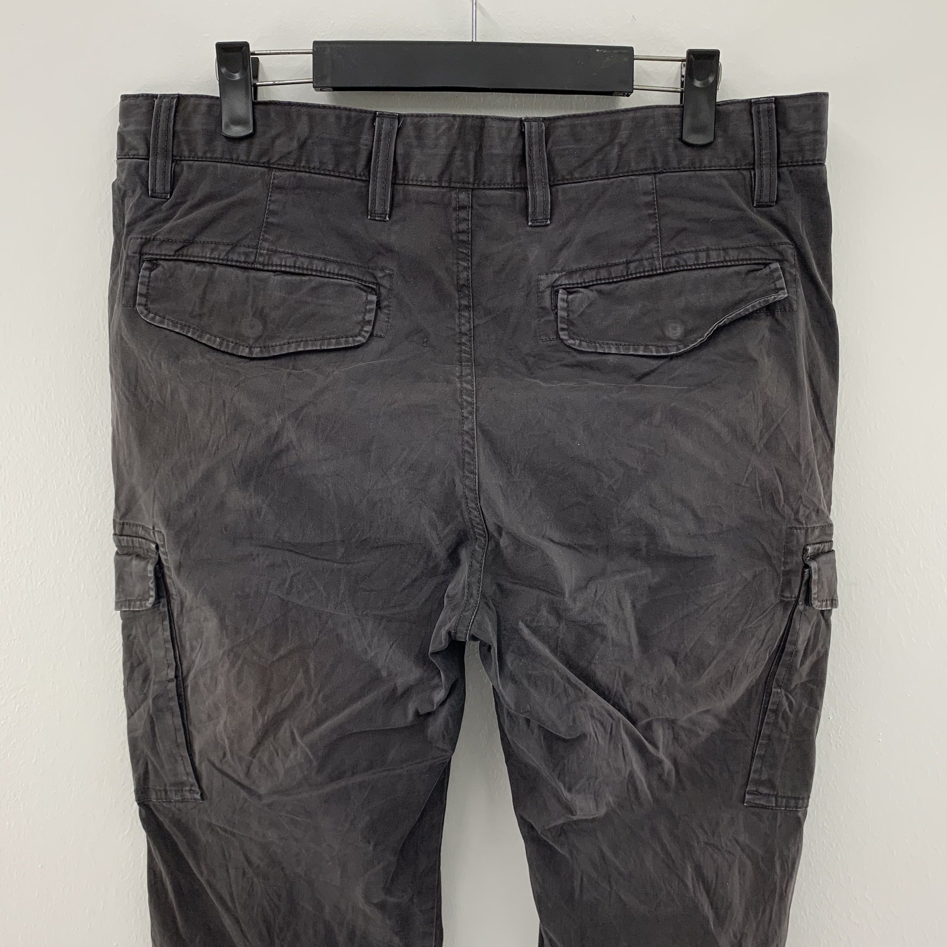 Japanese Brand × Uniqlo Uniqlo Cargo Pants / Tactical Pants size 32 Size US 32 / EU 48 - 5 Thumbnail
