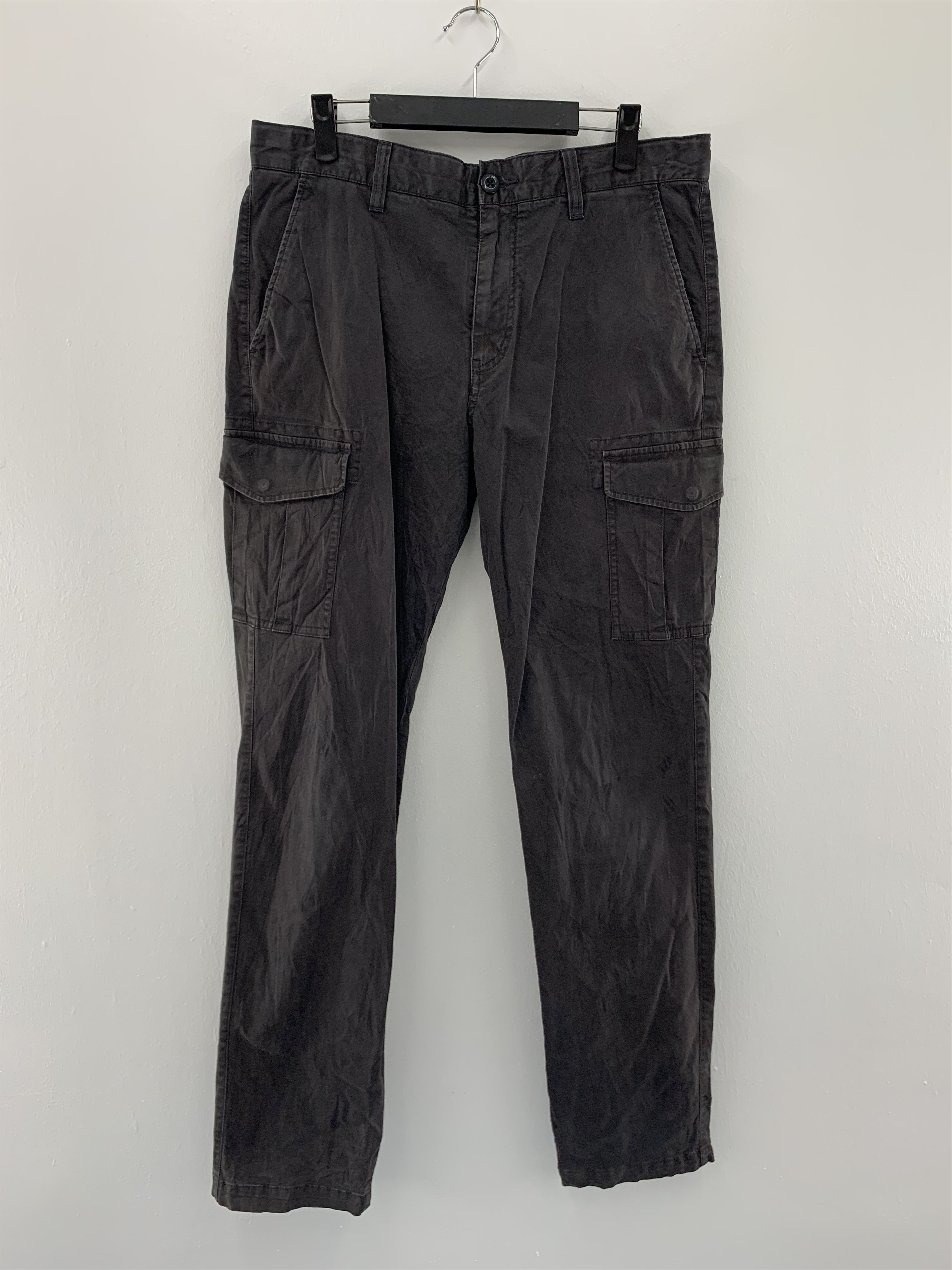 Japanese Brand × Uniqlo Uniqlo Cargo Pants / Tactical Pants size 32 Size US 32 / EU 48 - 1 Thumbnail