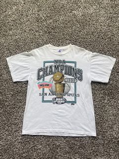 2010 NBA Finals Champions Los Angeles LA Lakers T-Shirt Mens L Gray Gildan  Kobe