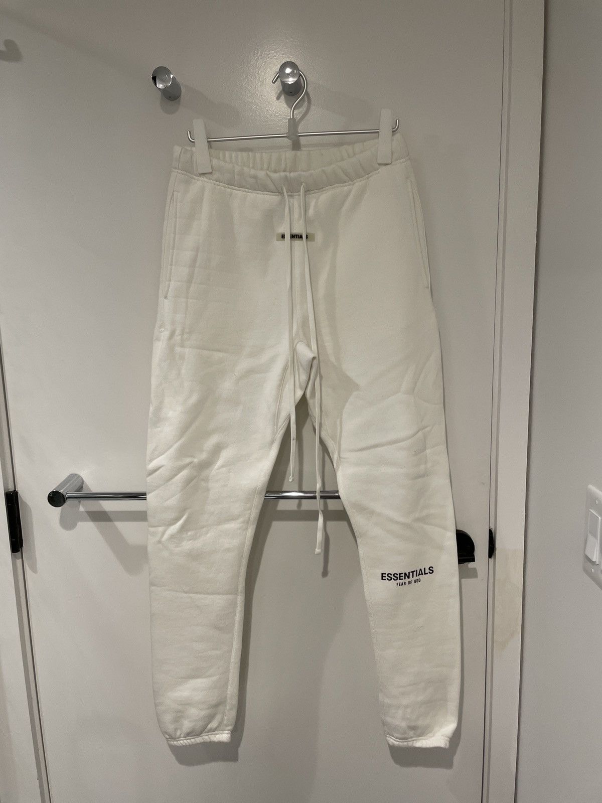 Essentials Fear of god essentials white sweatpants Size US 30 / EU 46 - 1 Thumbnail