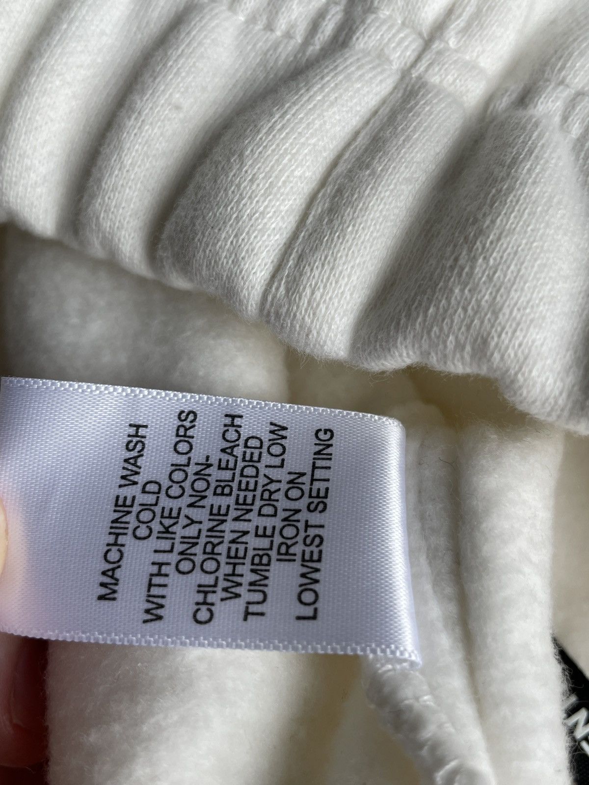Essentials Fear of god essentials white sweatpants Size US 30 / EU 46 - 7 Thumbnail
