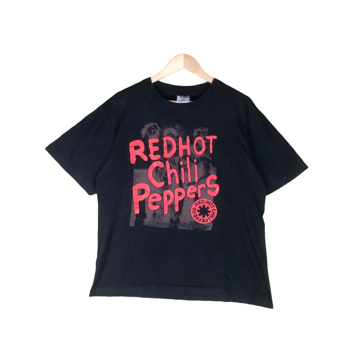 Band Tees × Vintage Vintage Band Tee’s REDHOT Chili Peppers Tshirt Size US M / EU 48-50 / 2 - 1 Thumbnail