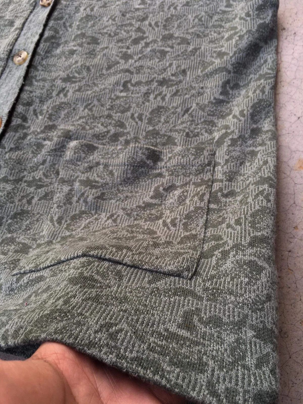 Aran Isles Knitwear × Designer 💥Cardigan Vest EIGHT LEAVES Printed Pullover Knitt Pattern Size US M / EU 48-50 / 2 - 6 Thumbnail