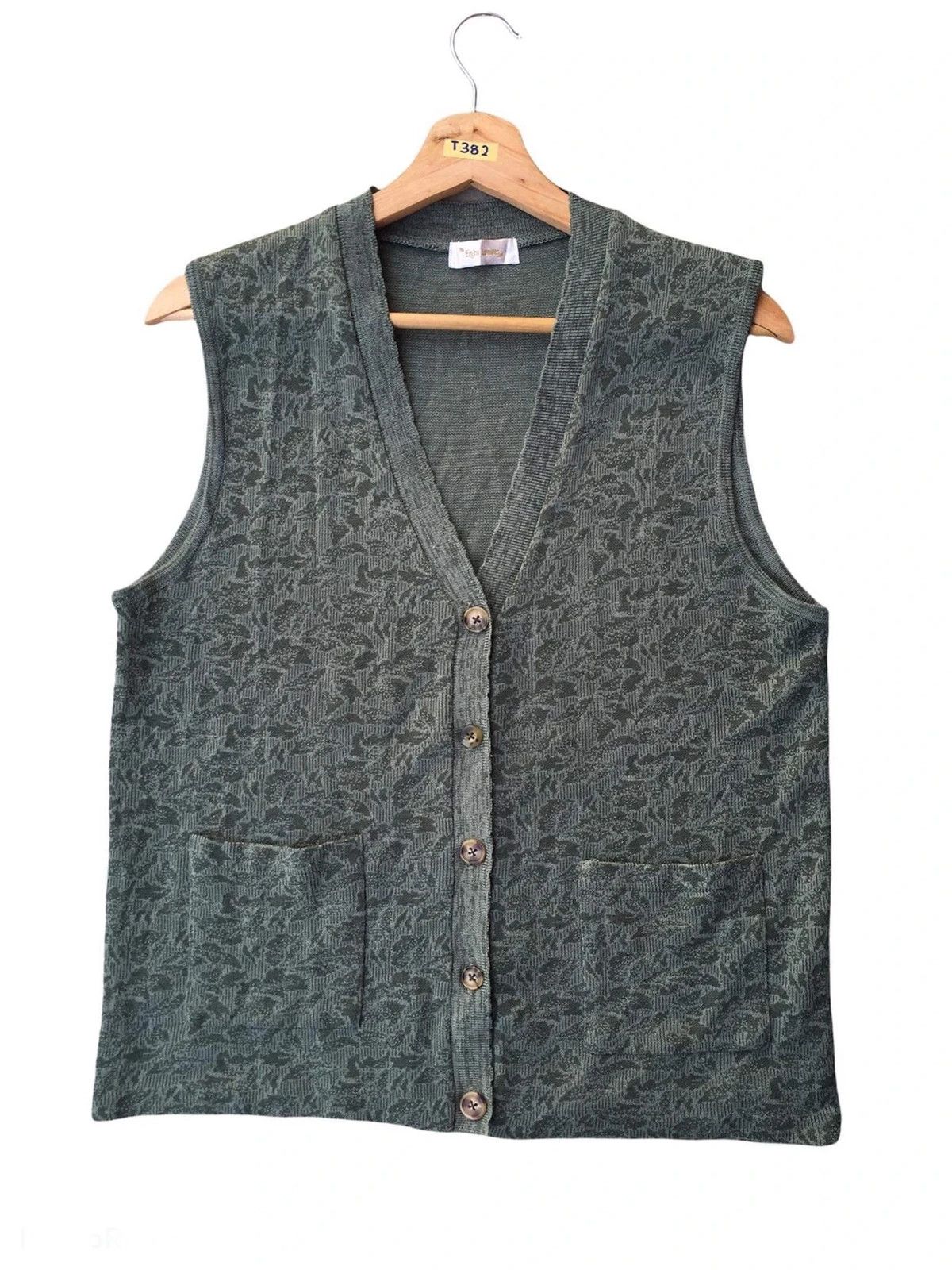 Aran Isles Knitwear × Designer 💥Cardigan Vest EIGHT LEAVES Printed Pullover Knitt Pattern Size US M / EU 48-50 / 2 - 2 Thumbnail