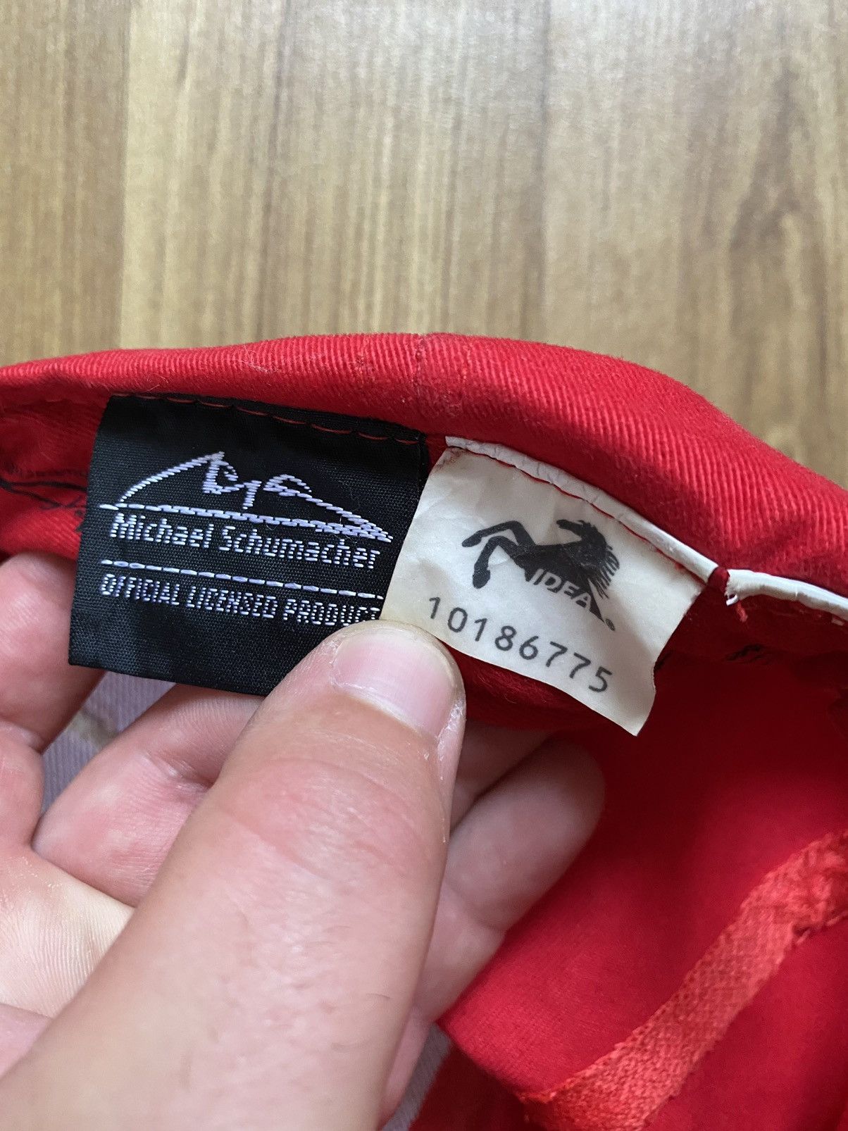 Vintage Vintage Michael Schumacher 2002 Champion Cap Hat Ferrari Size ONE SIZE - 7 Thumbnail