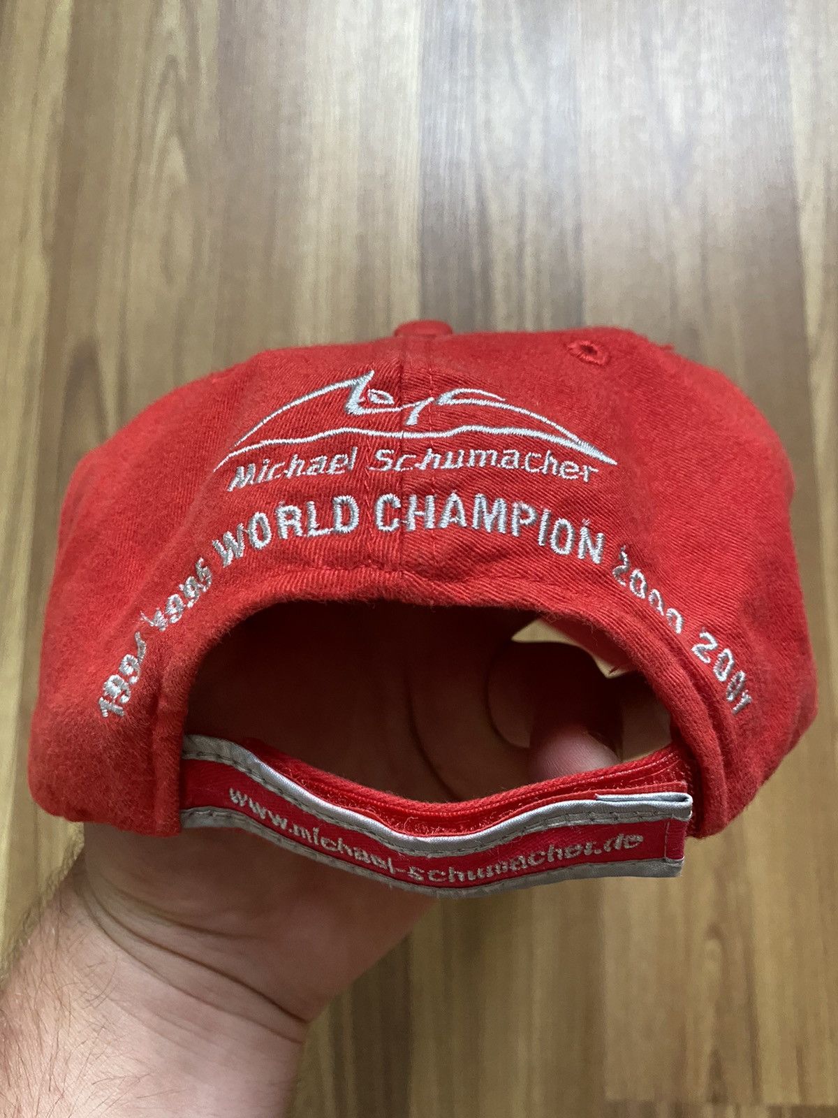 Vintage Vintage Michael Schumacher 2001 Champion Cap Hat Ferrari Size ONE SIZE - 4 Thumbnail