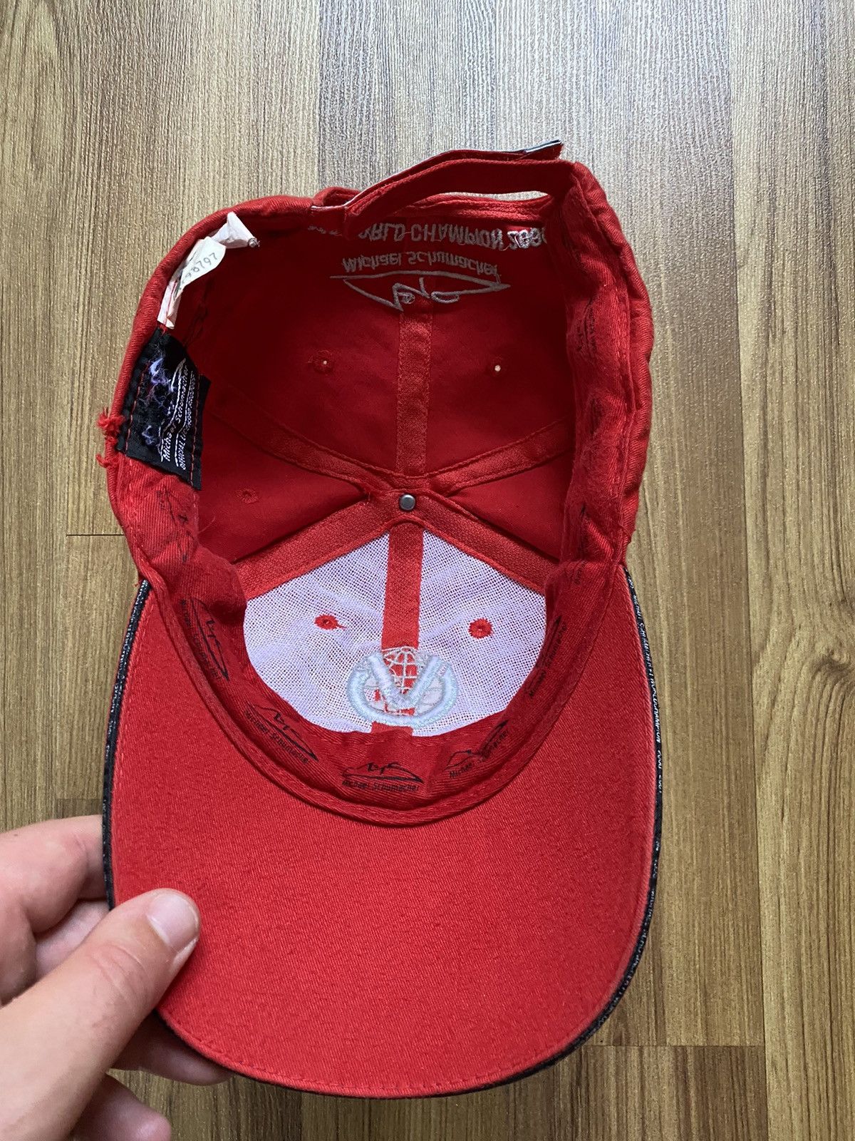 Vintage Vintage Michael Schumacher 2001 Champion Cap Hat Ferrari Size ONE SIZE - 6 Thumbnail
