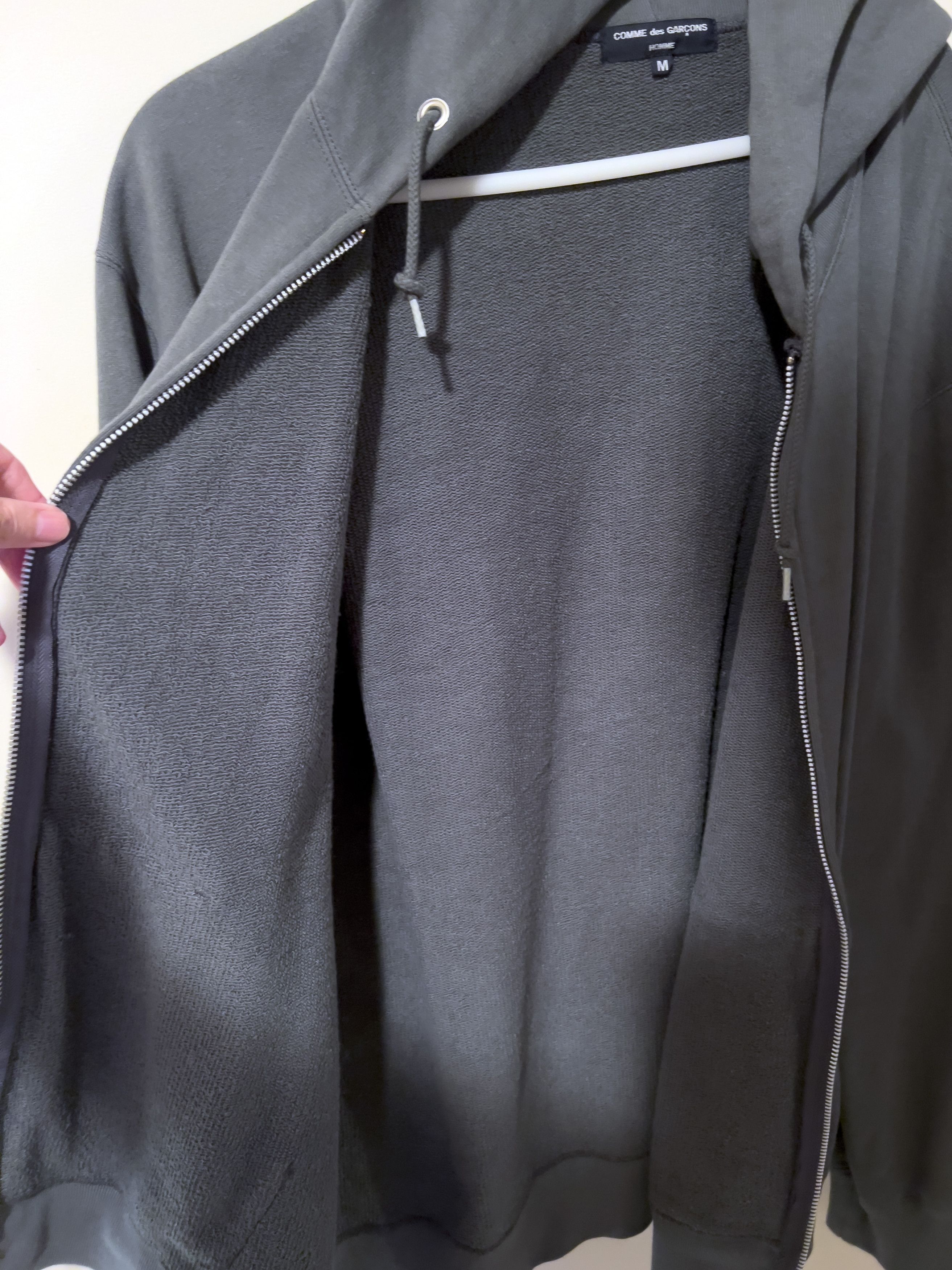 Comme des Garcons CdG HOMME PATCH LOGO ZIP HOODY Size US M / EU 48-50 / 2 - 3 Thumbnail