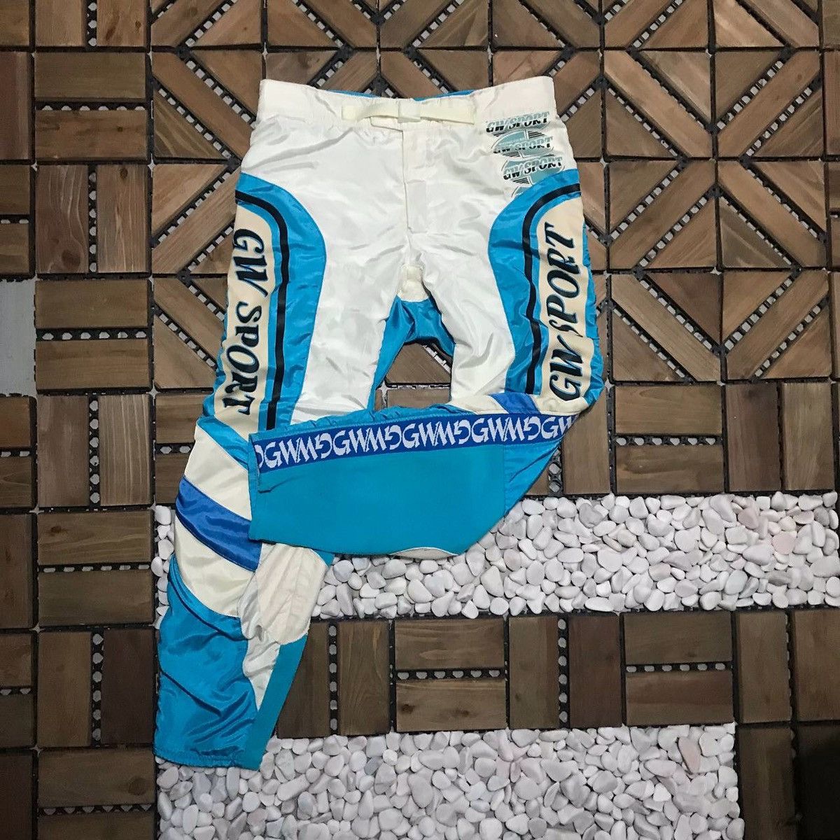 Gear for Sports × Goldwin × Sports Specialties Goldwin sport gear Size US 32 / EU 48 - 2 Thumbnail