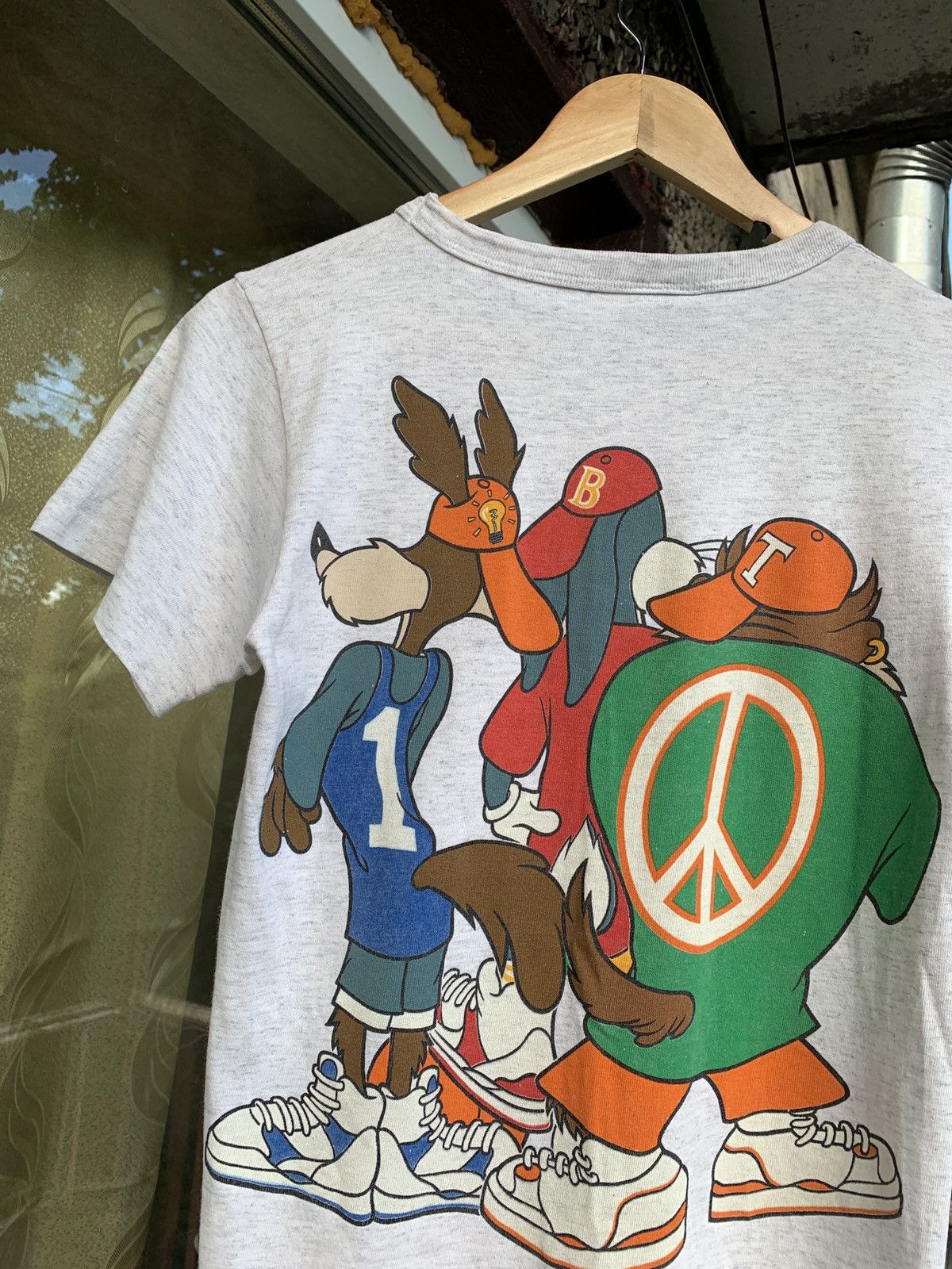 Cartoon Network 1993 Vintage Changes Looney Tunes Rap Style Mirror Print Tee Size US XS / EU 42 / 0 - 11 Thumbnail
