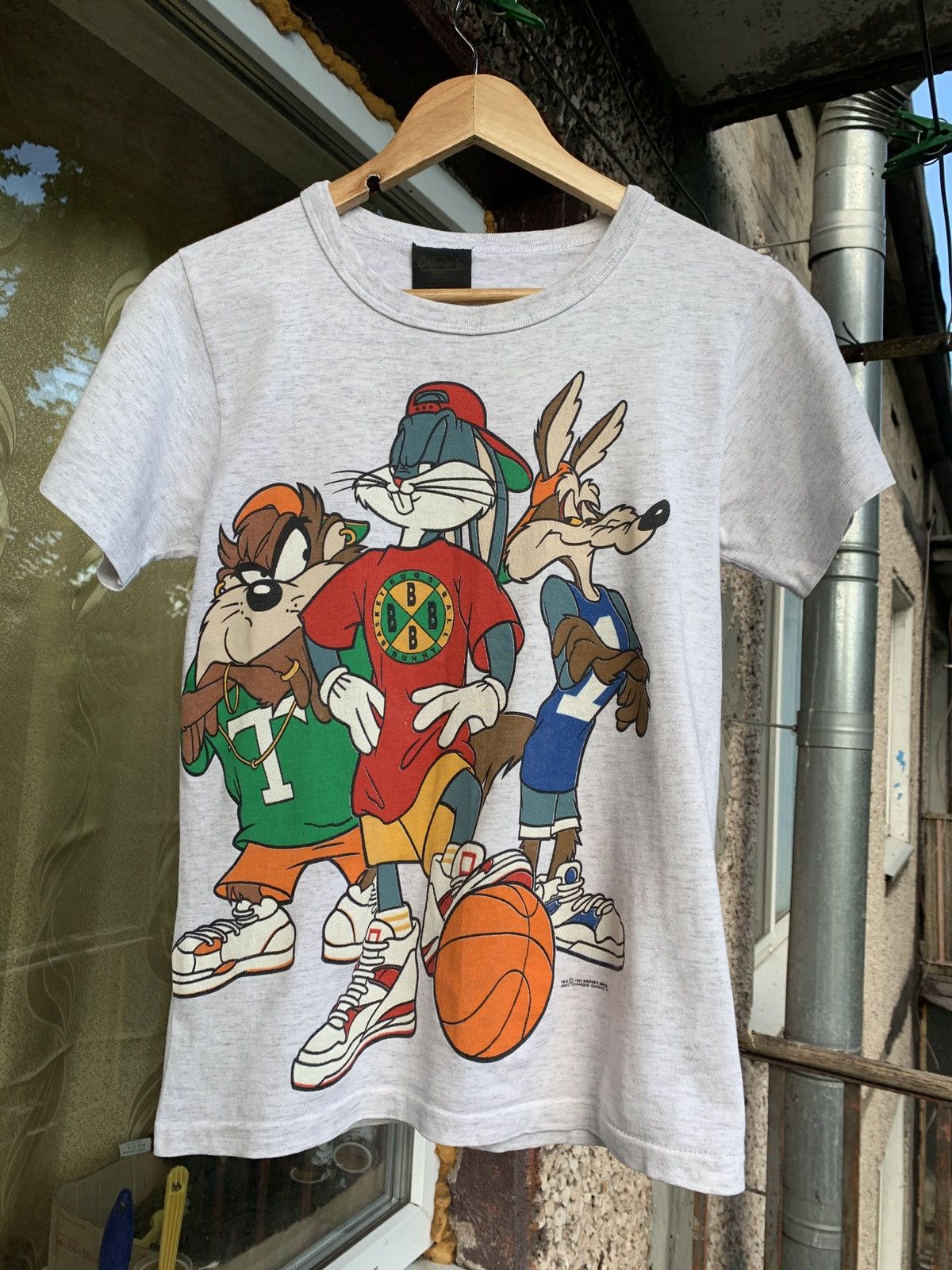 Cartoon Network 1993 Vintage Changes Looney Tunes Rap Style Mirror Print Tee Size US XS / EU 42 / 0 - 1 Thumbnail