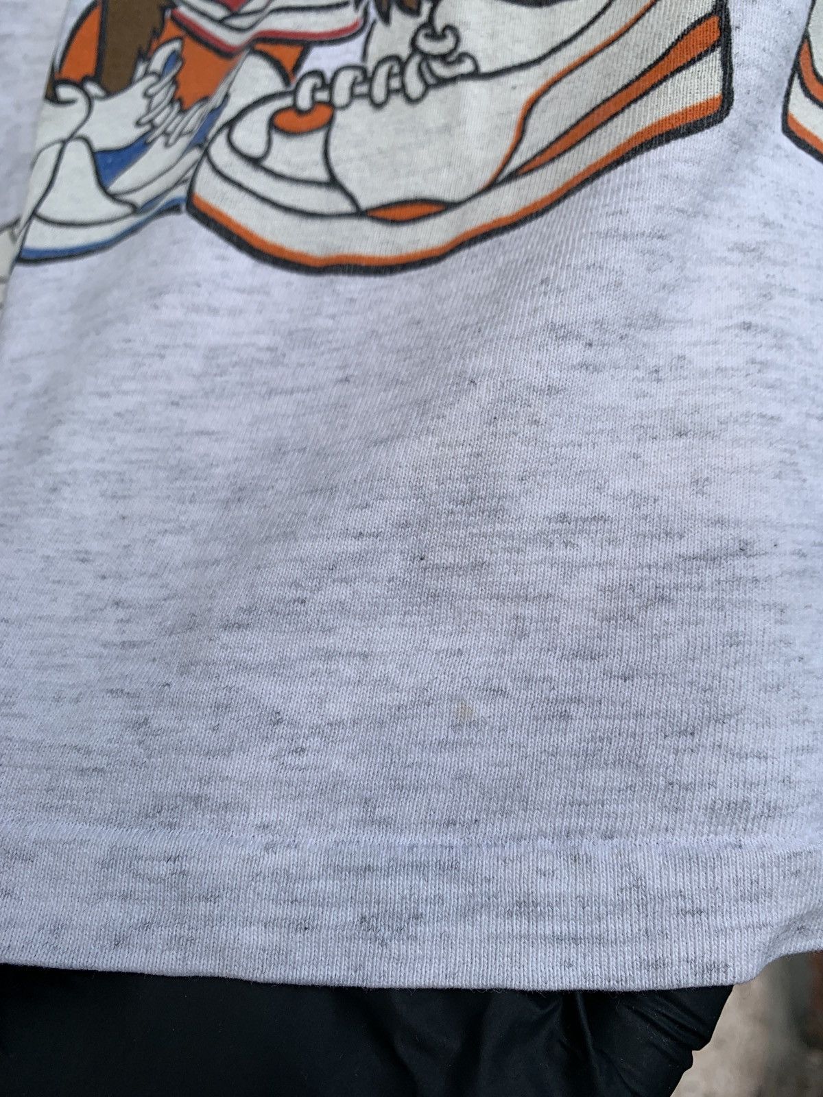 Cartoon Network 1993 Vintage Changes Looney Tunes Rap Style Mirror Print Tee Size US XS / EU 42 / 0 - 18 Thumbnail