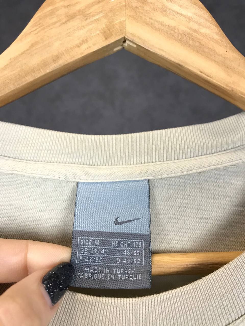 Nike × Vintage Nike swoosh streetwear vintage tee Size US M / EU 48-50 / 2 - 3 Thumbnail