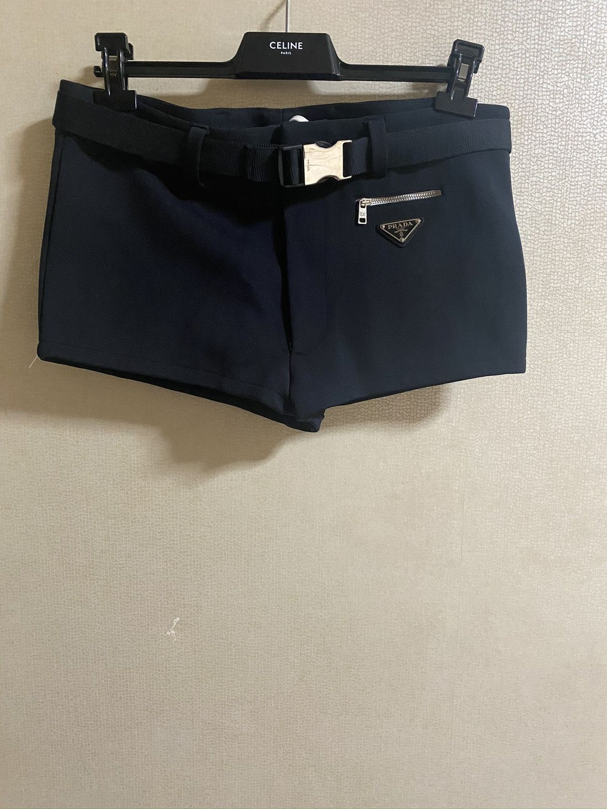 Prada Classic logo shorts with adjustable belt Size US 34 / EU 50 - 1 Thumbnail