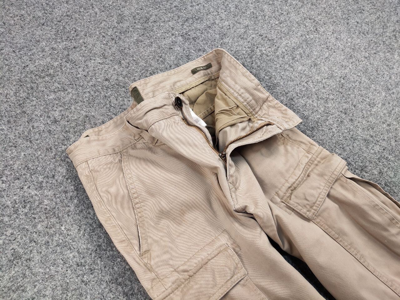 Timberland Vintage 90's Timberland Japan Zip Faded Beige Cargo Pants Size US 34 / EU 50 - 14 Thumbnail