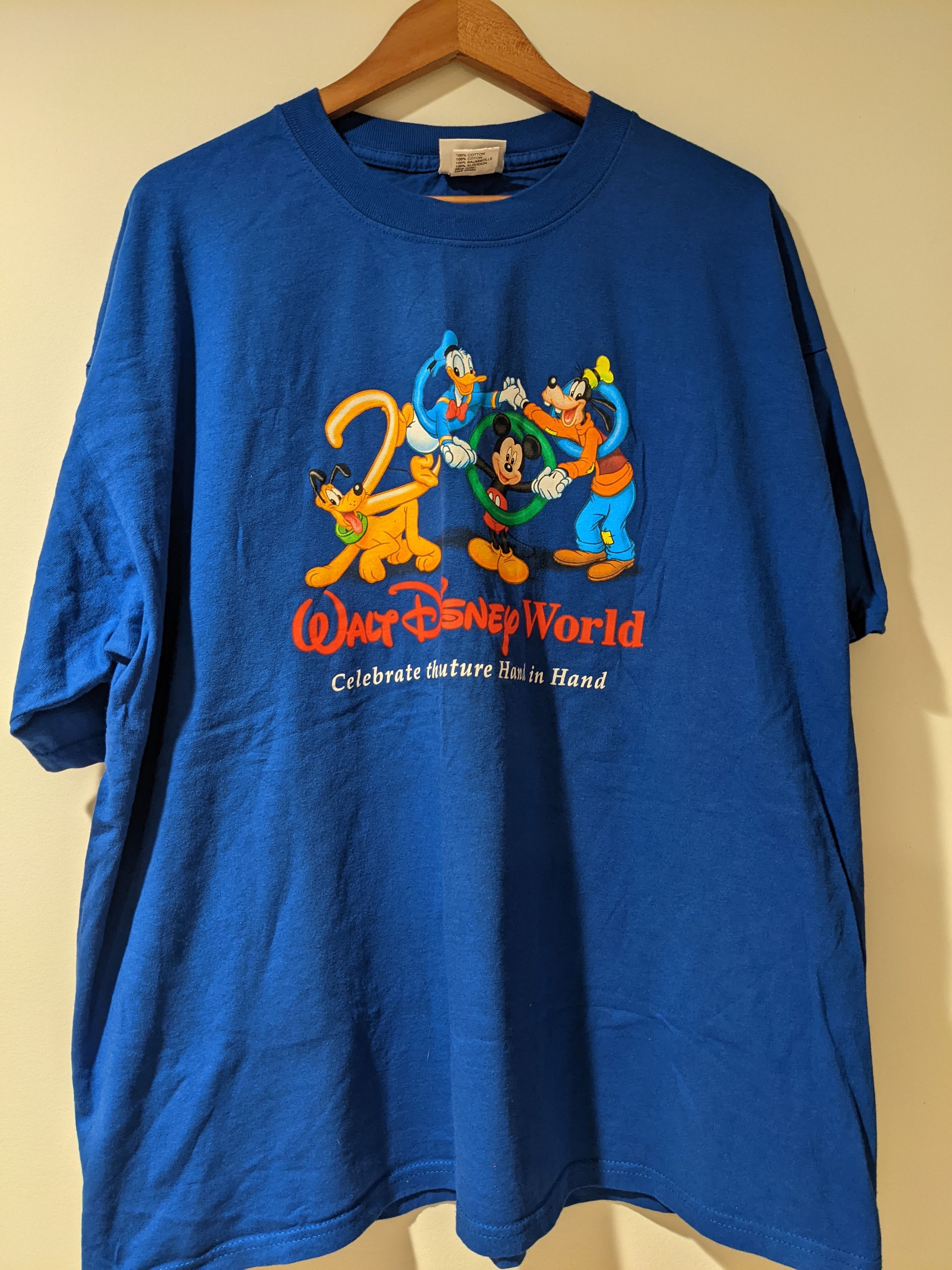 Vintage Disney 2000 Goofy Donald Pluto Celebrate T-shirt