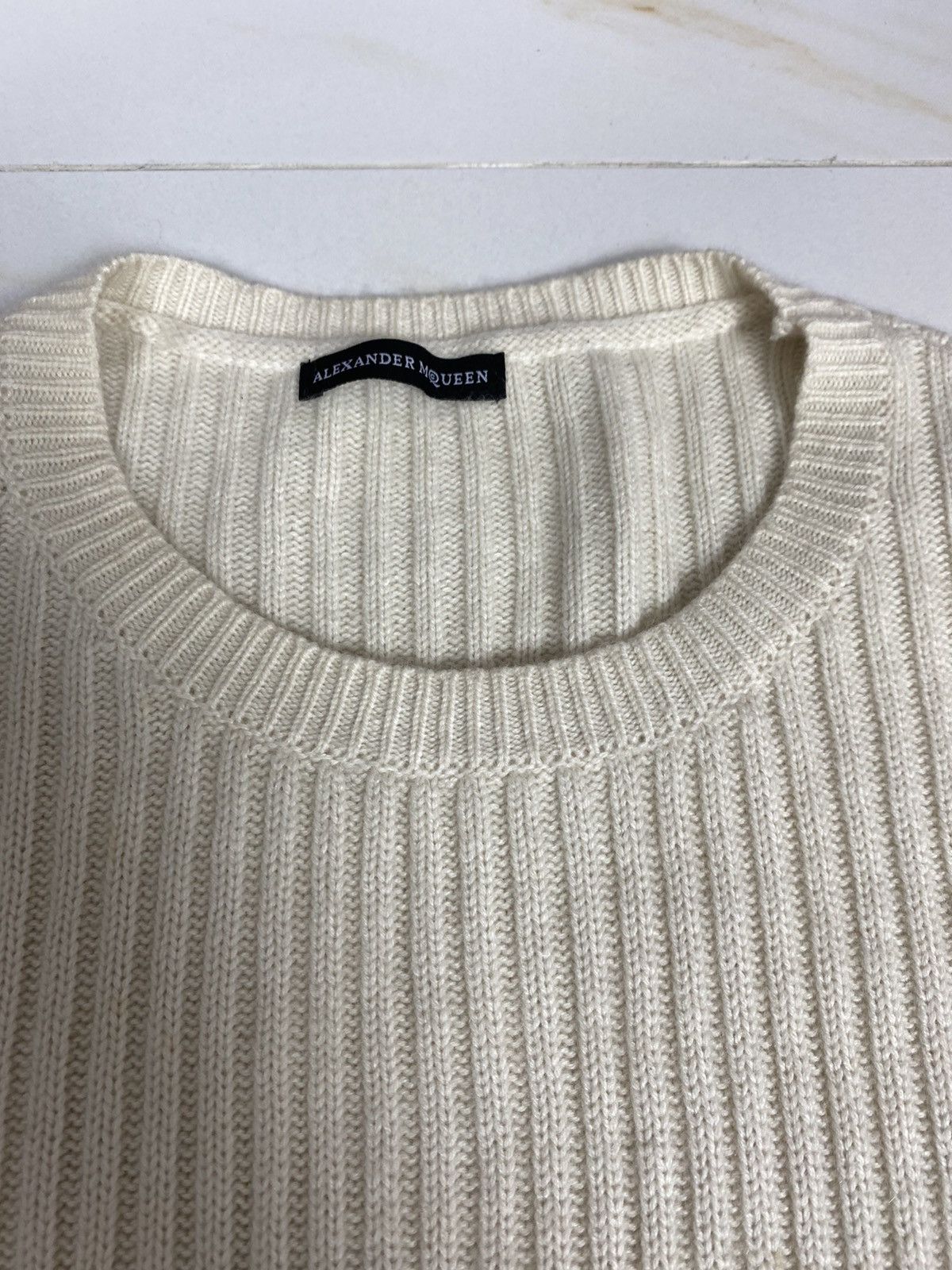 Alexander McQueen Alexander Mcqueen Cashmere cable knit Size US S / EU 44-46 / 1 - 9 Thumbnail