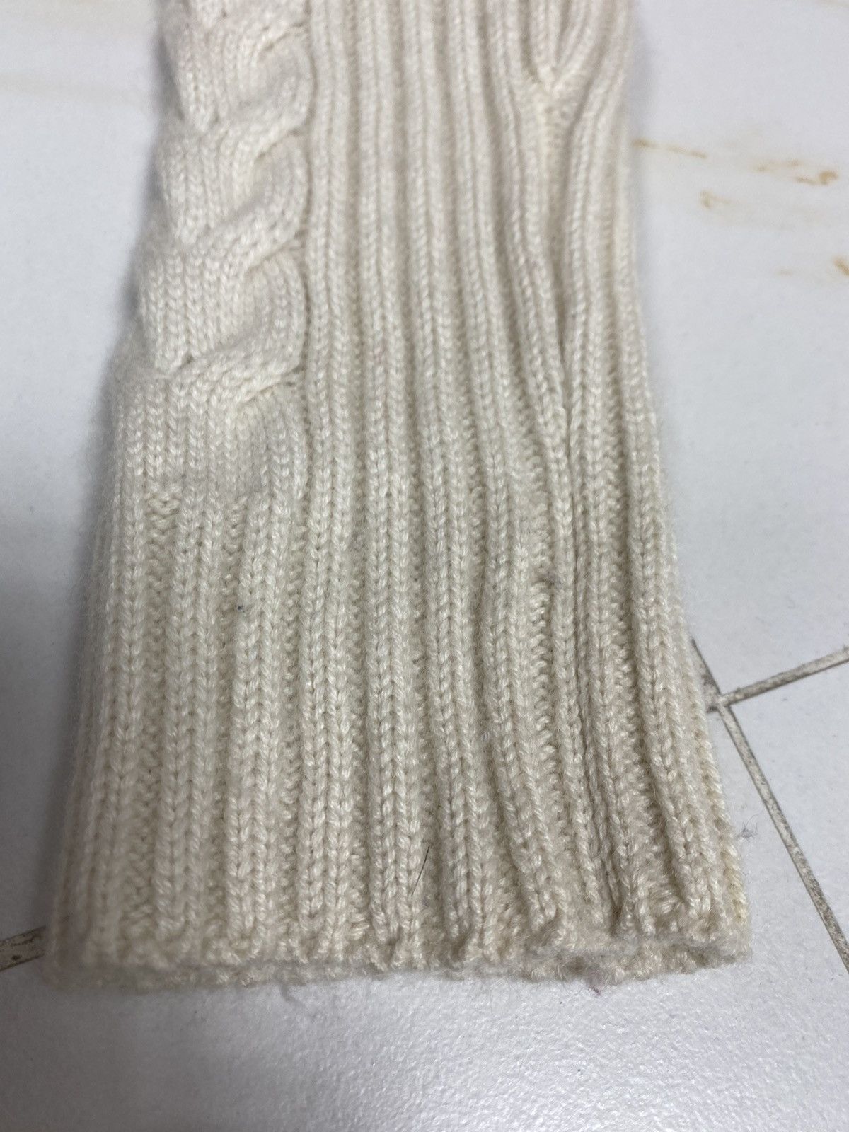 Alexander McQueen Alexander Mcqueen Cashmere cable knit Size US S / EU 44-46 / 1 - 5 Thumbnail