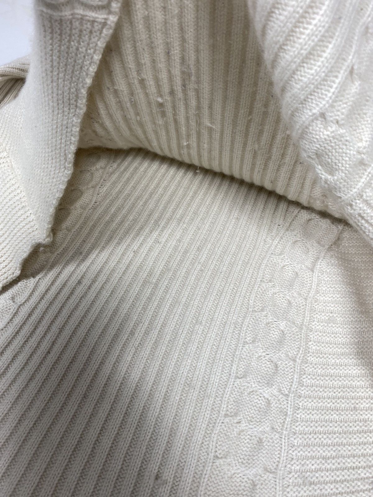 Alexander McQueen Alexander Mcqueen Cashmere cable knit Size US S / EU 44-46 / 1 - 15 Thumbnail