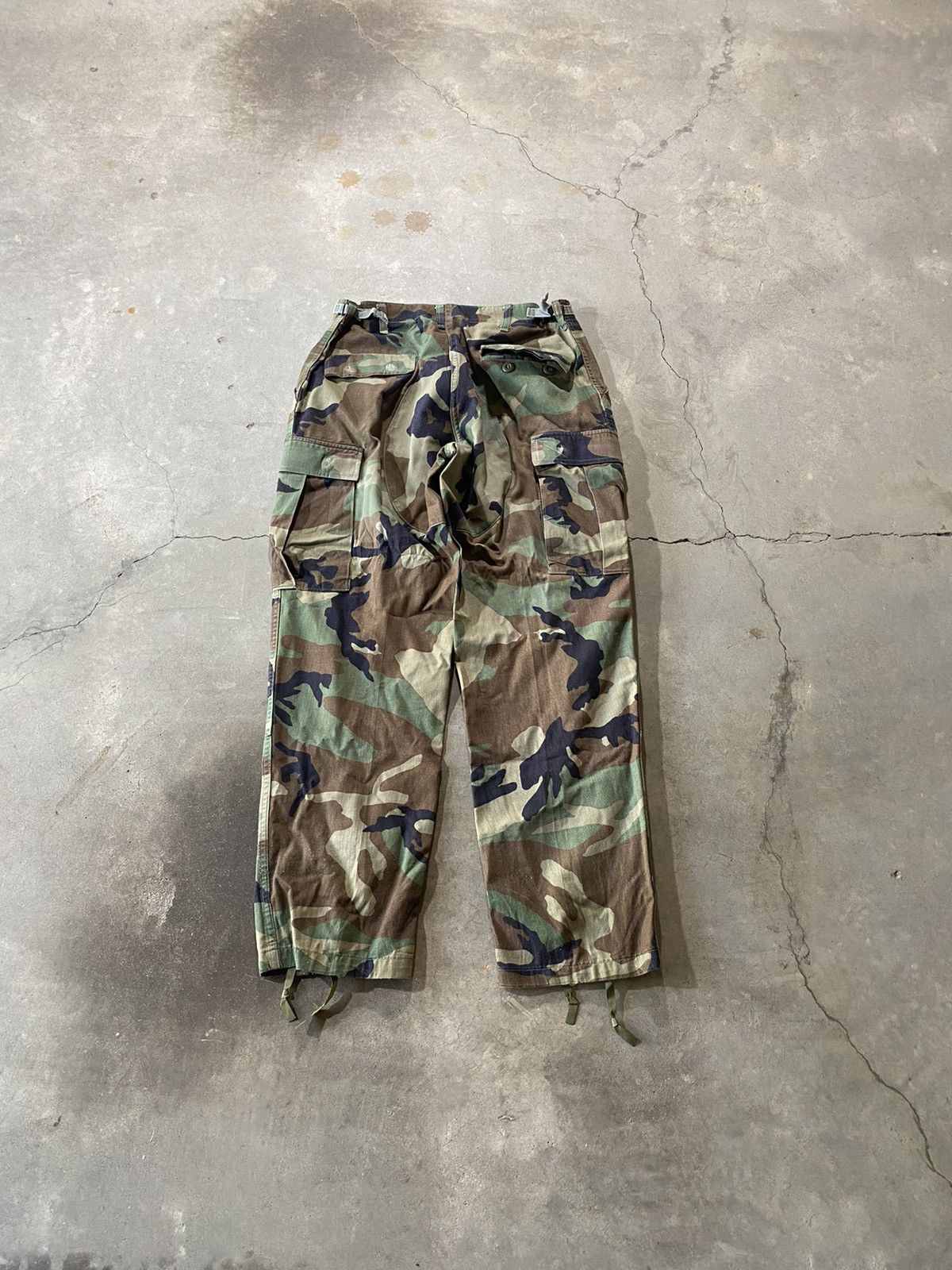 Vintage Vintage Camo Cargo Pants Size US 30 / EU 46 - 2 Thumbnail