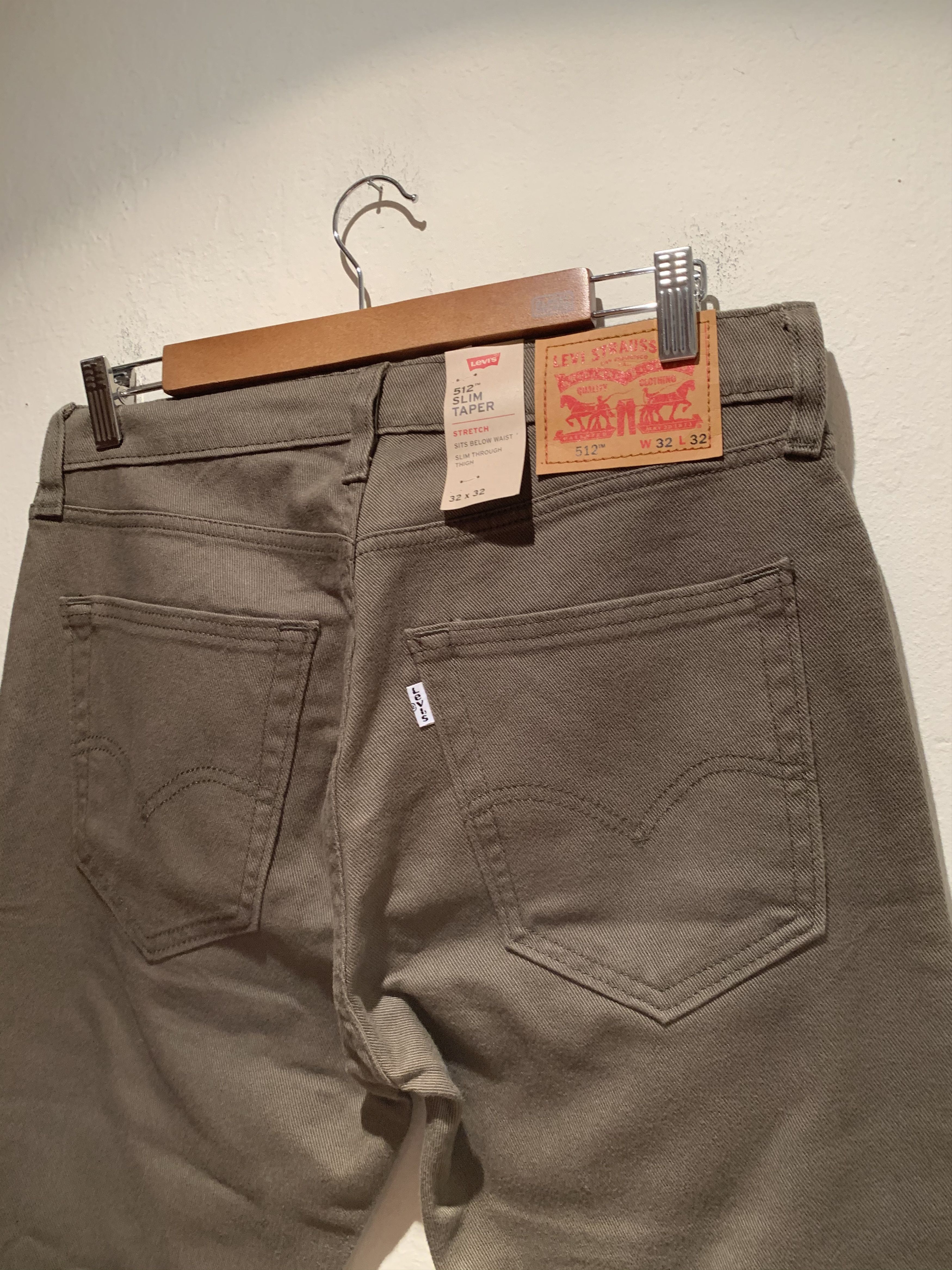 Designer × Levi's × Levi's Vintage Clothing *RARE* New Levi’s 512 Slim Taper White Tab Denim Jeans Size US 32 / EU 48 - 4 Thumbnail