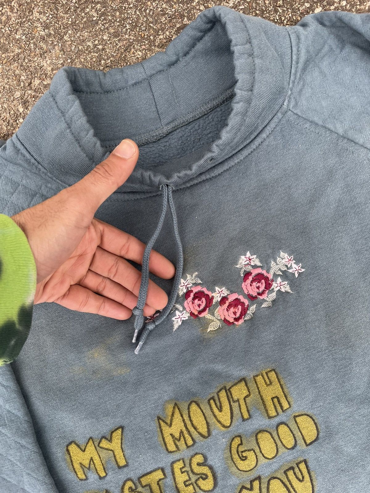 Vintage Y2K funny raunchy sweatshirt rose sweater Custom art 1x1 Size US L / EU 52-54 / 3 - 3 Thumbnail