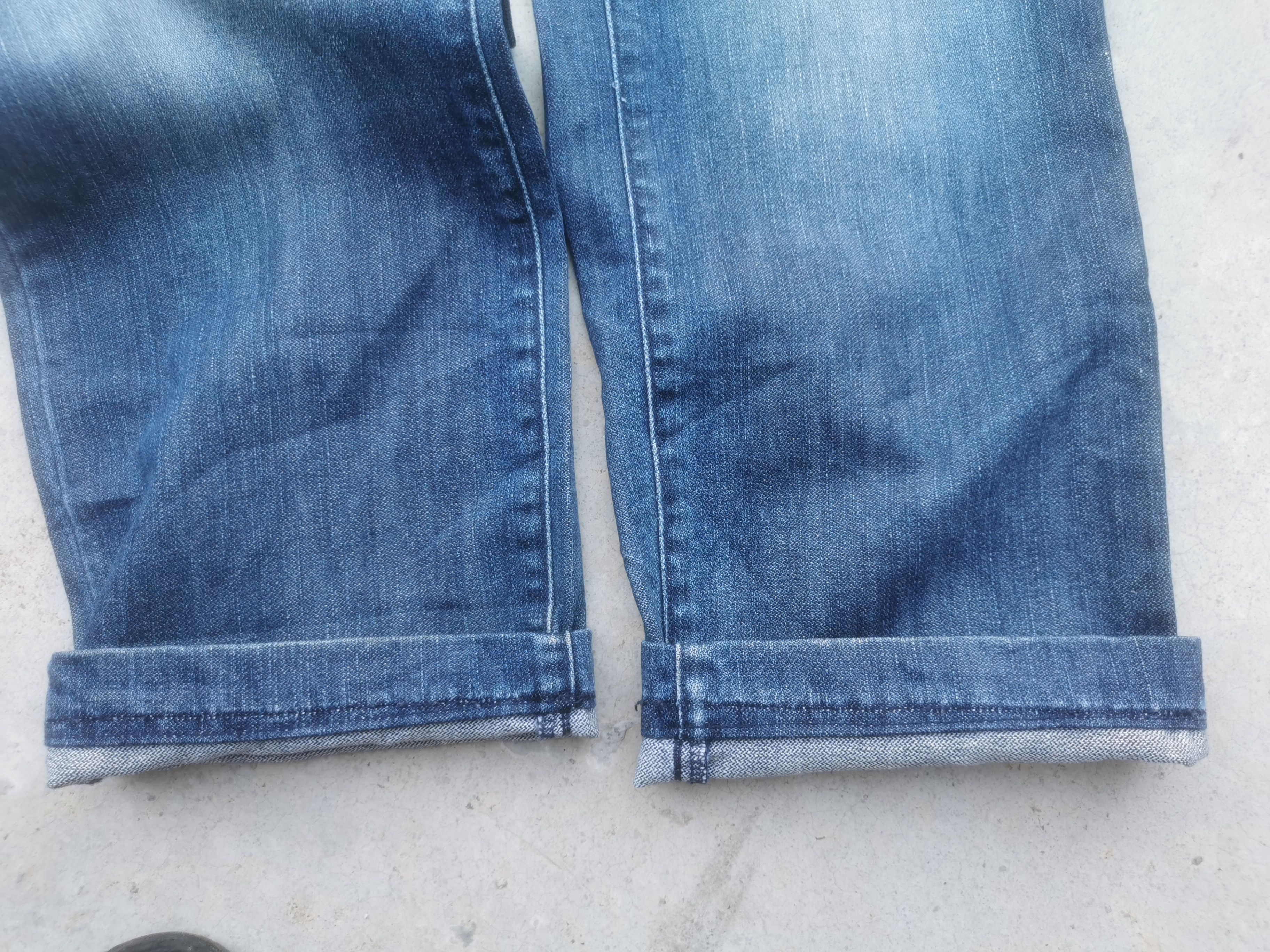 Designer × Dolce & Gabbana Dolce & Gabbana Distressed Denim Jean Size 33 Size US 33 - 16 Thumbnail