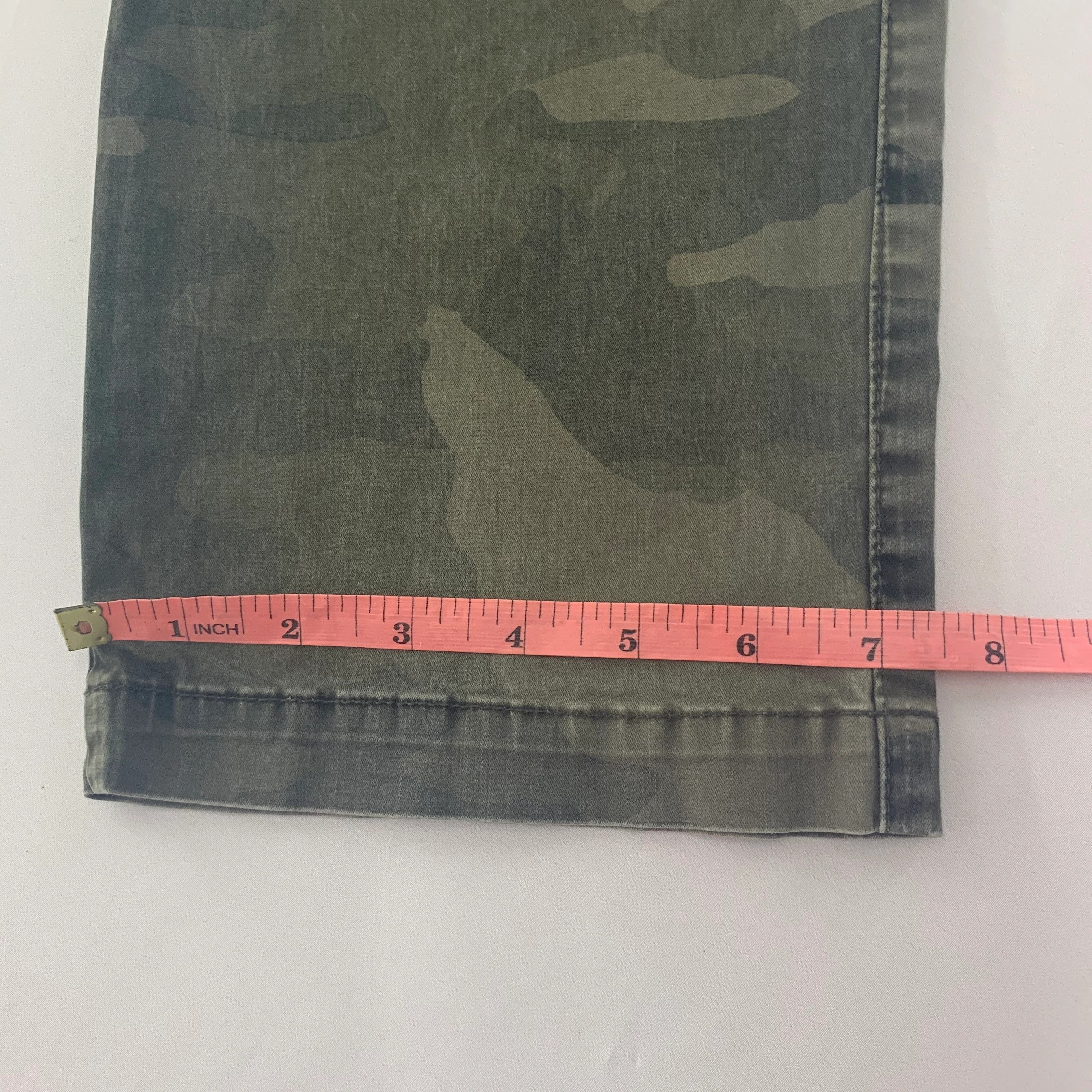Japanese Brand × Uniqlo Uniqlo Cargo Pants Camo Design, Tactical Pants size 32 Size US 32 / EU 48 - 12 Thumbnail